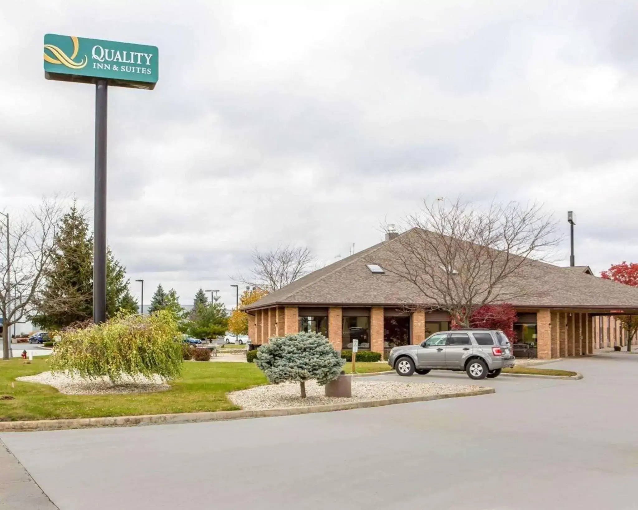 Property Building in Quality Inn St. Mary's