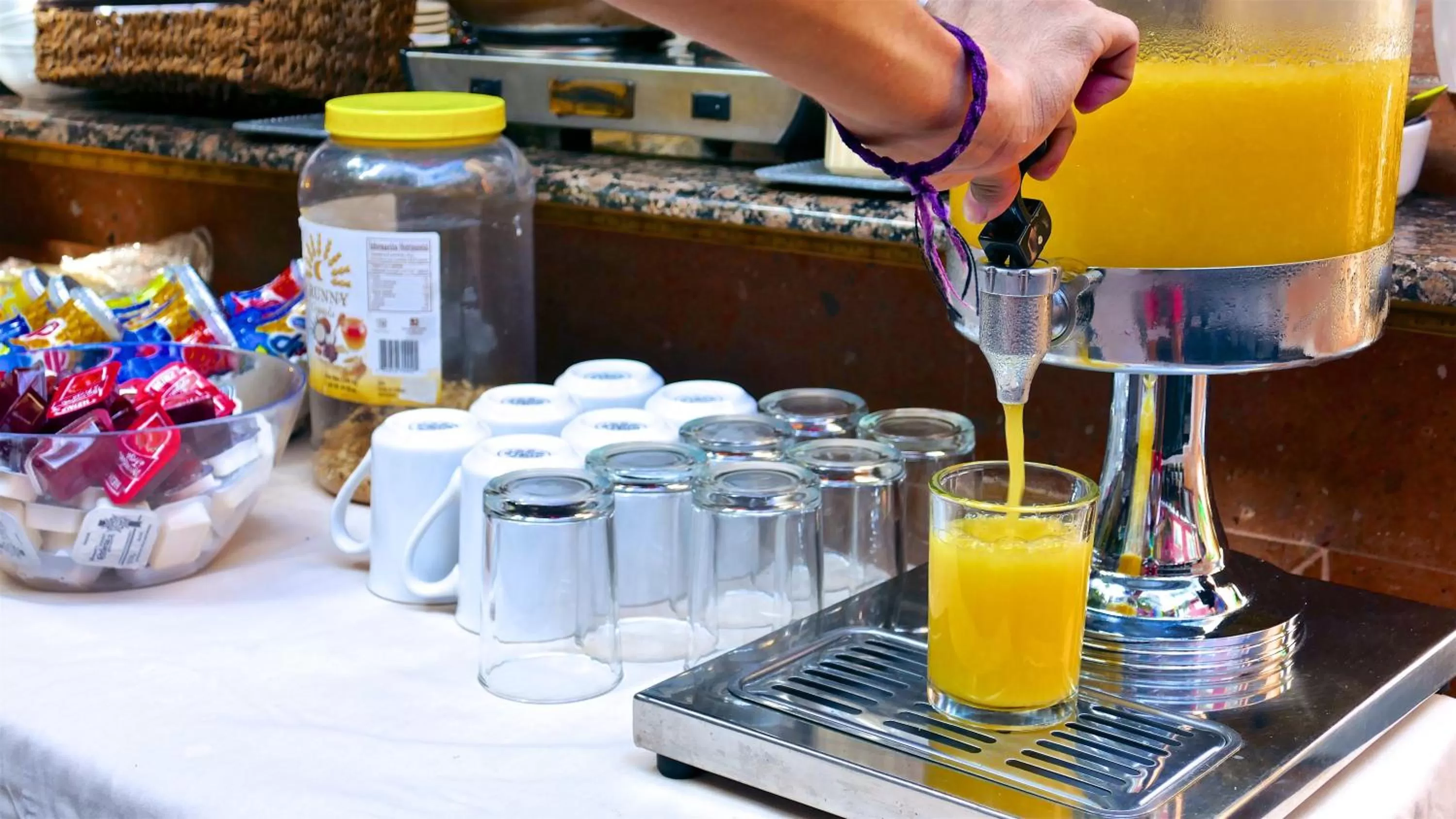 Buffet breakfast in Hotel Mercurio - Gay Friendly