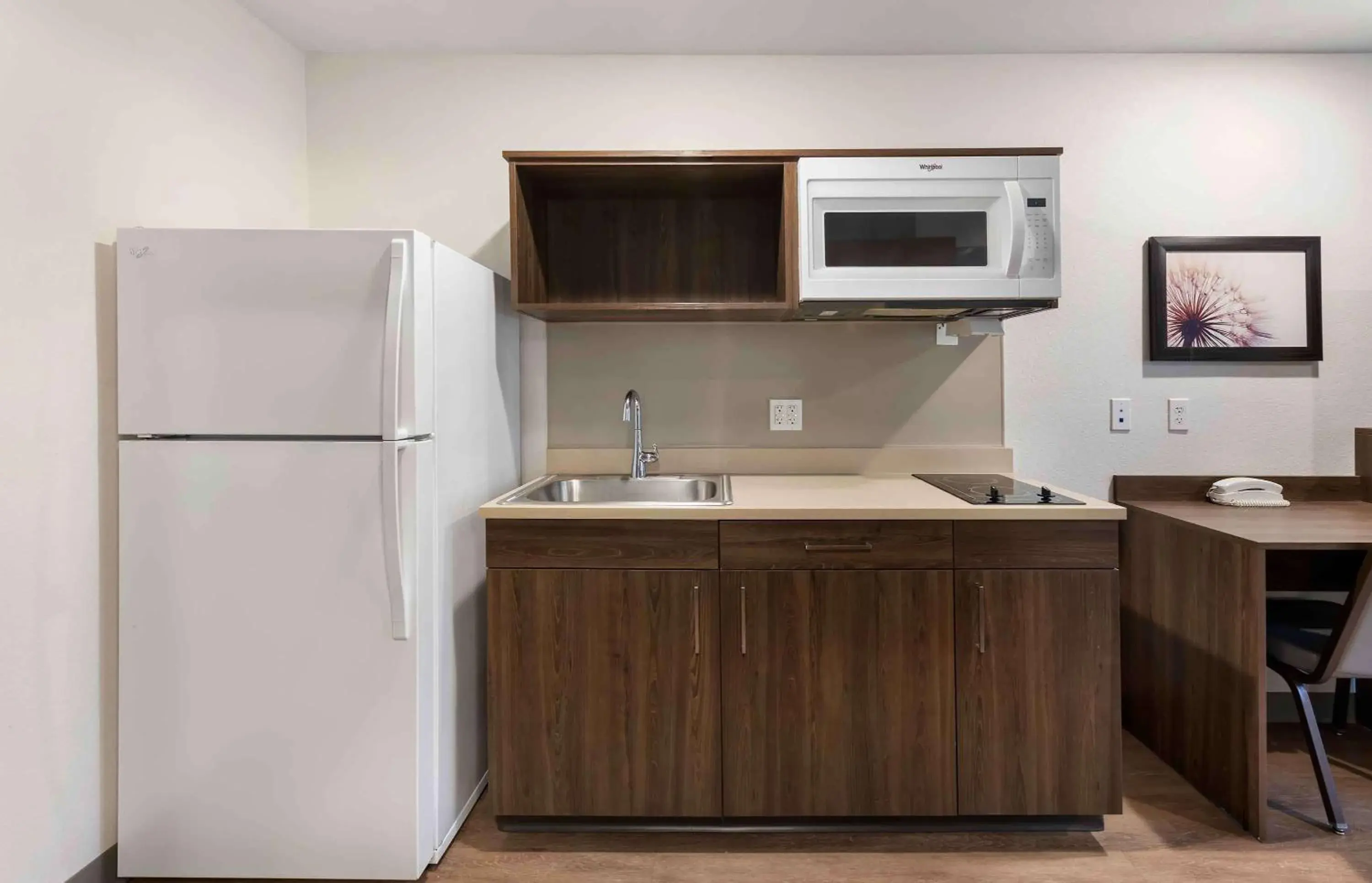 Bedroom, Kitchen/Kitchenette in Extended Stay America Suites - Redlands