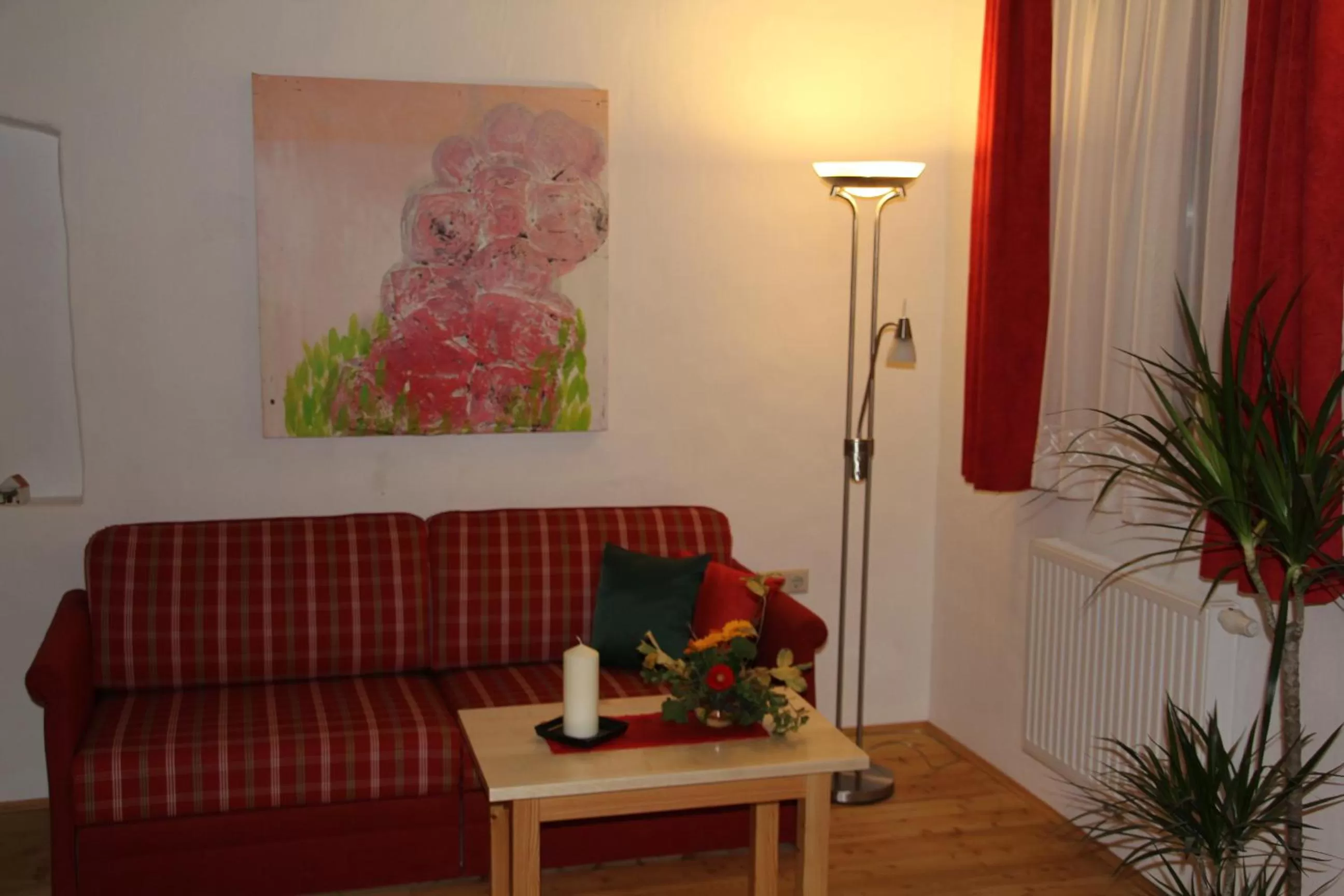 Seating area in Hotel Eisenhuthaus