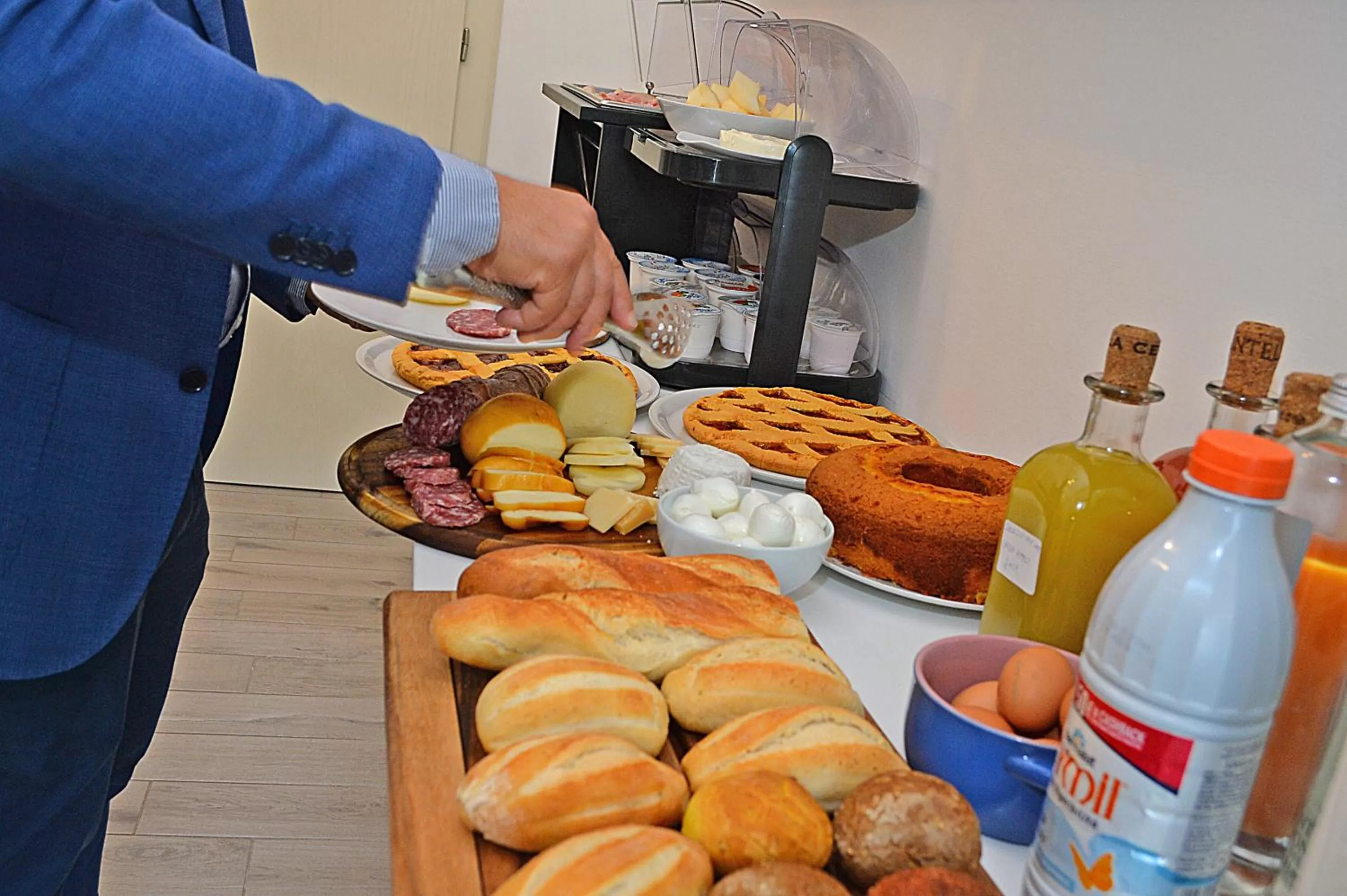 Buffet breakfast in B&B Gianmarti Suite