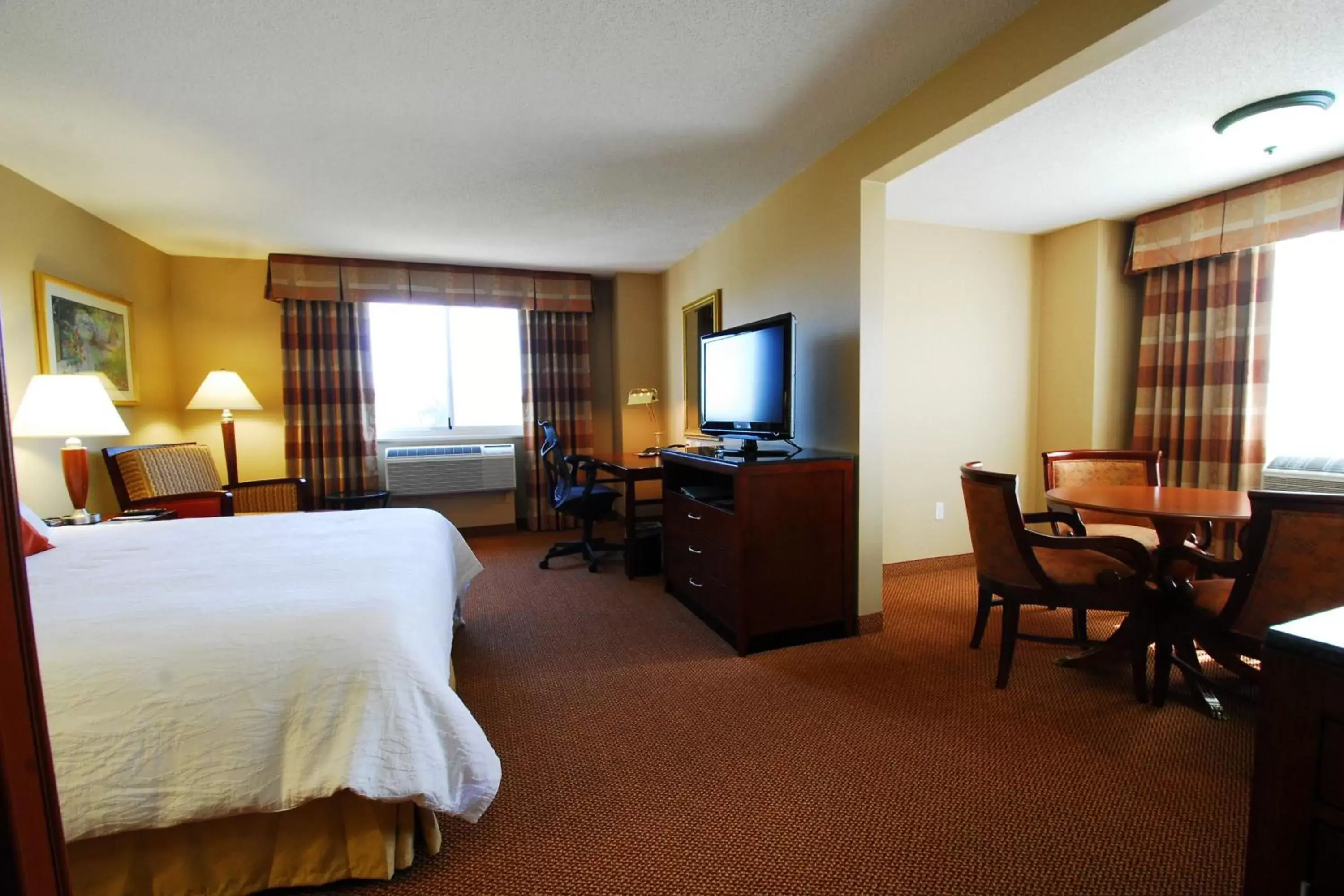 Photo of the whole room in The Bayshore Hotel San Francisco Airport - Burlingame