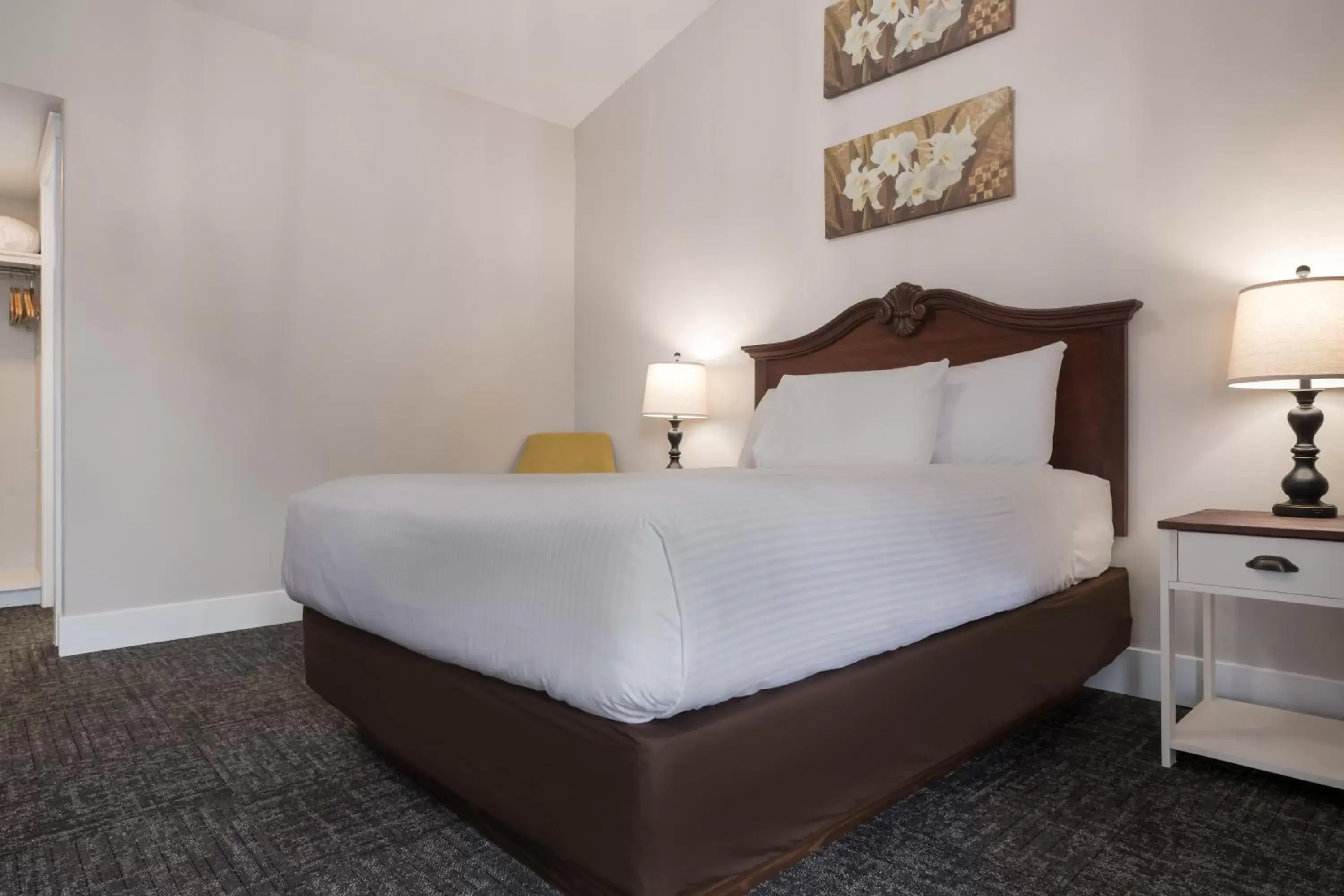 Bed in Canadas Best Value Inn & Suites-Charlottetown