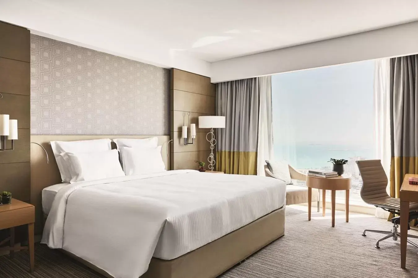 Bedroom, Bed in Pullman Doha West Bay