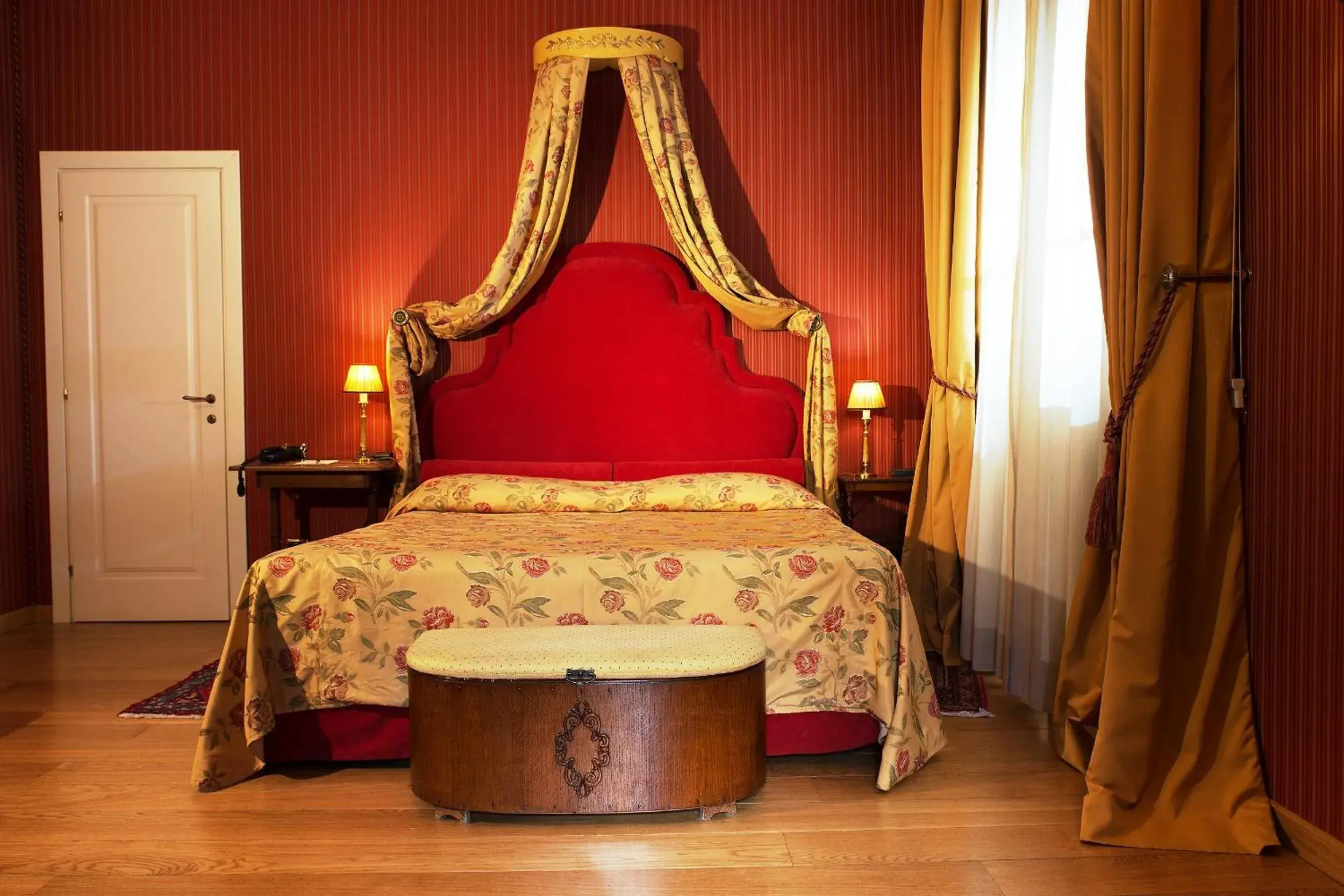 Bedroom, Bed in Hotel Palazzo Guiscardo