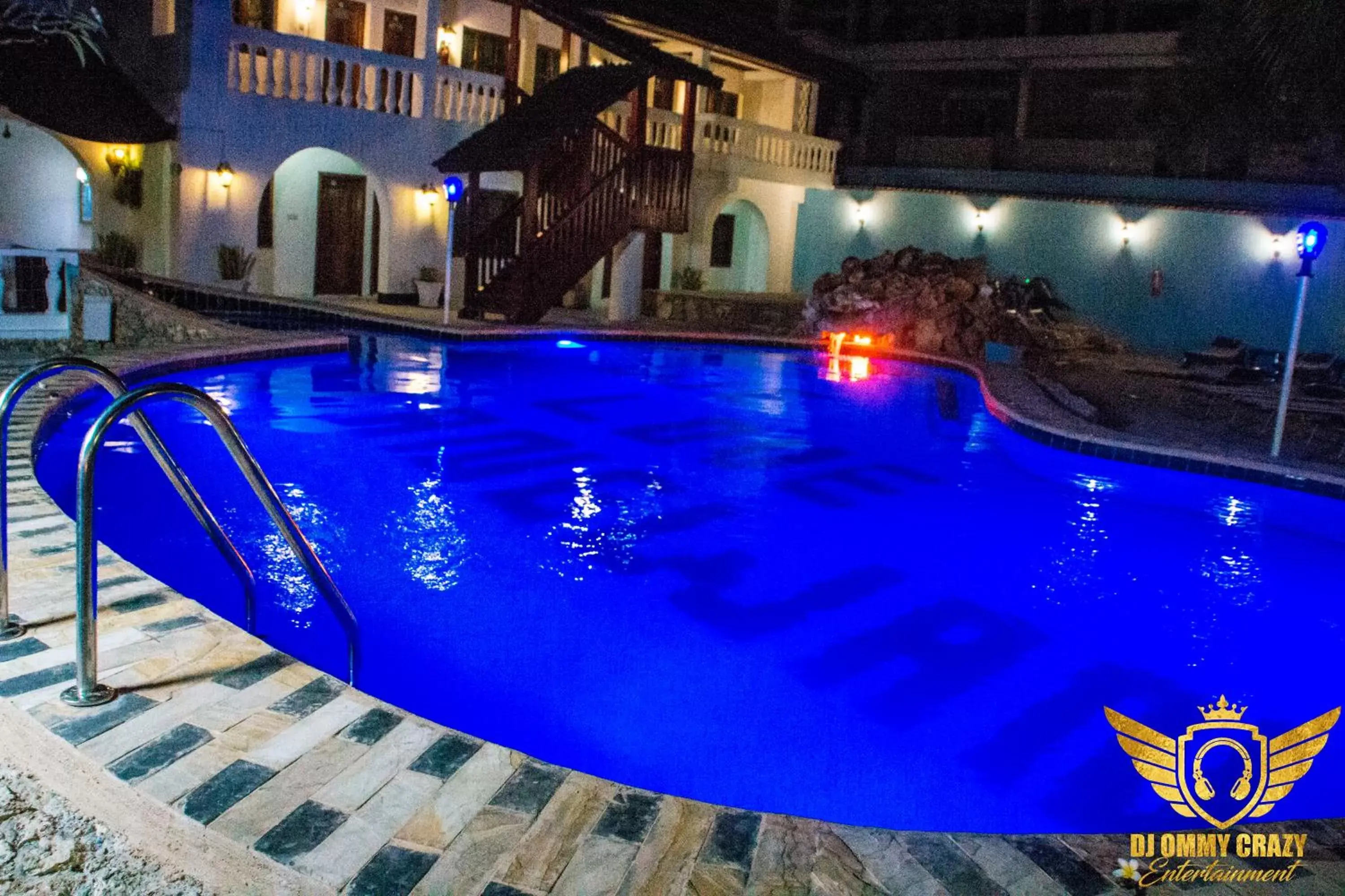 Swimming Pool in Jangwani Sea Breeze Resort