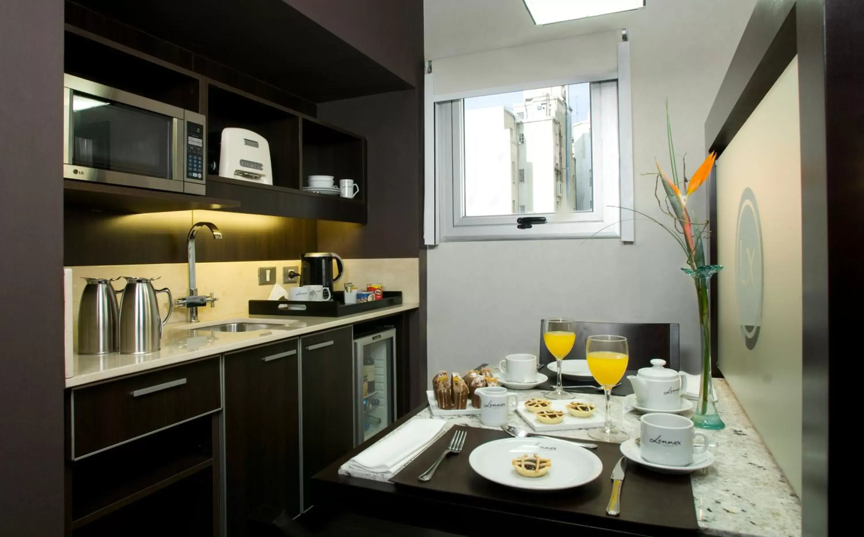 Kitchen or kitchenette, Restaurant/Places to Eat in Lennox Buenos Aires