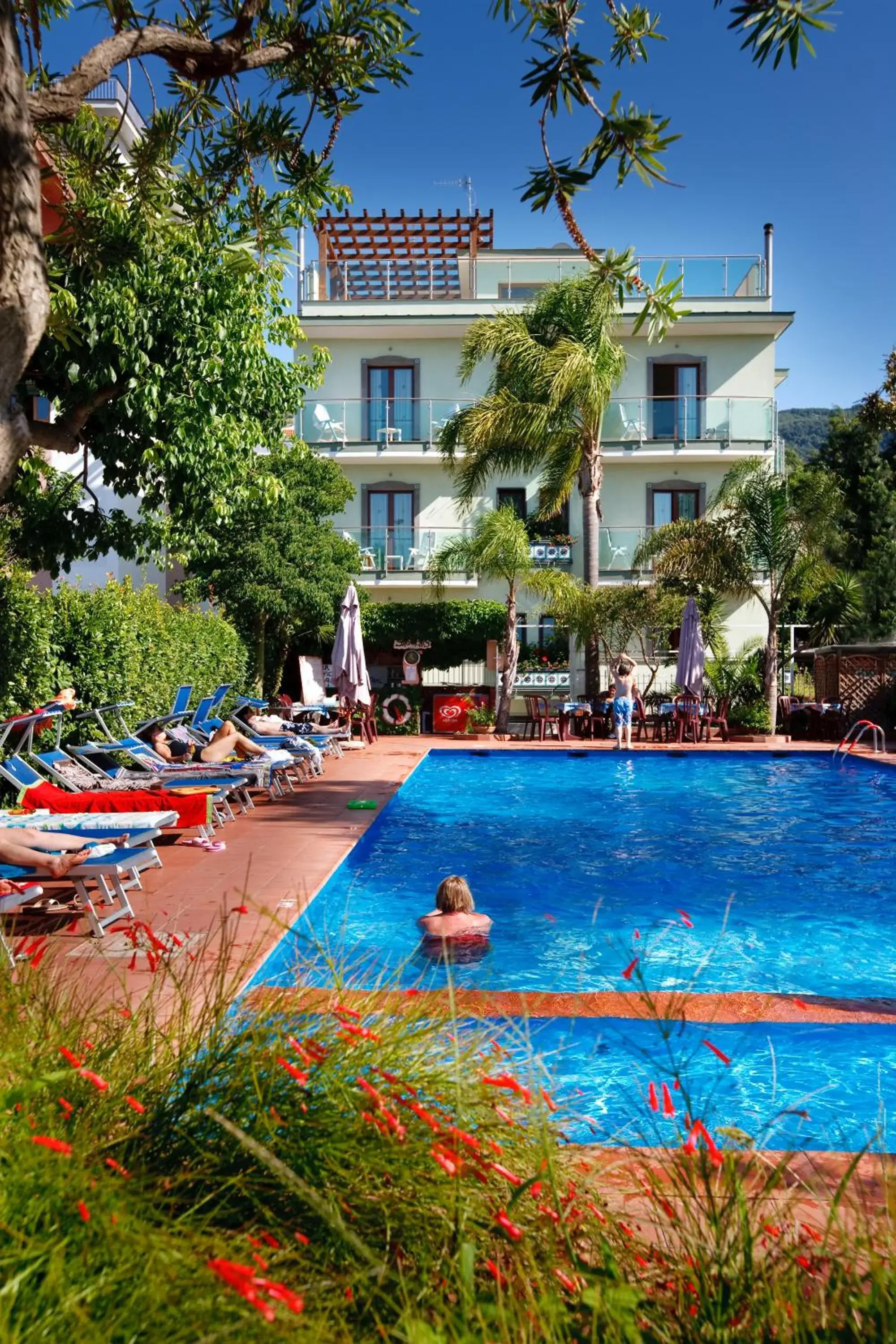 Swimming Pool in Comfort Hotel Gardenia Sorrento Coast