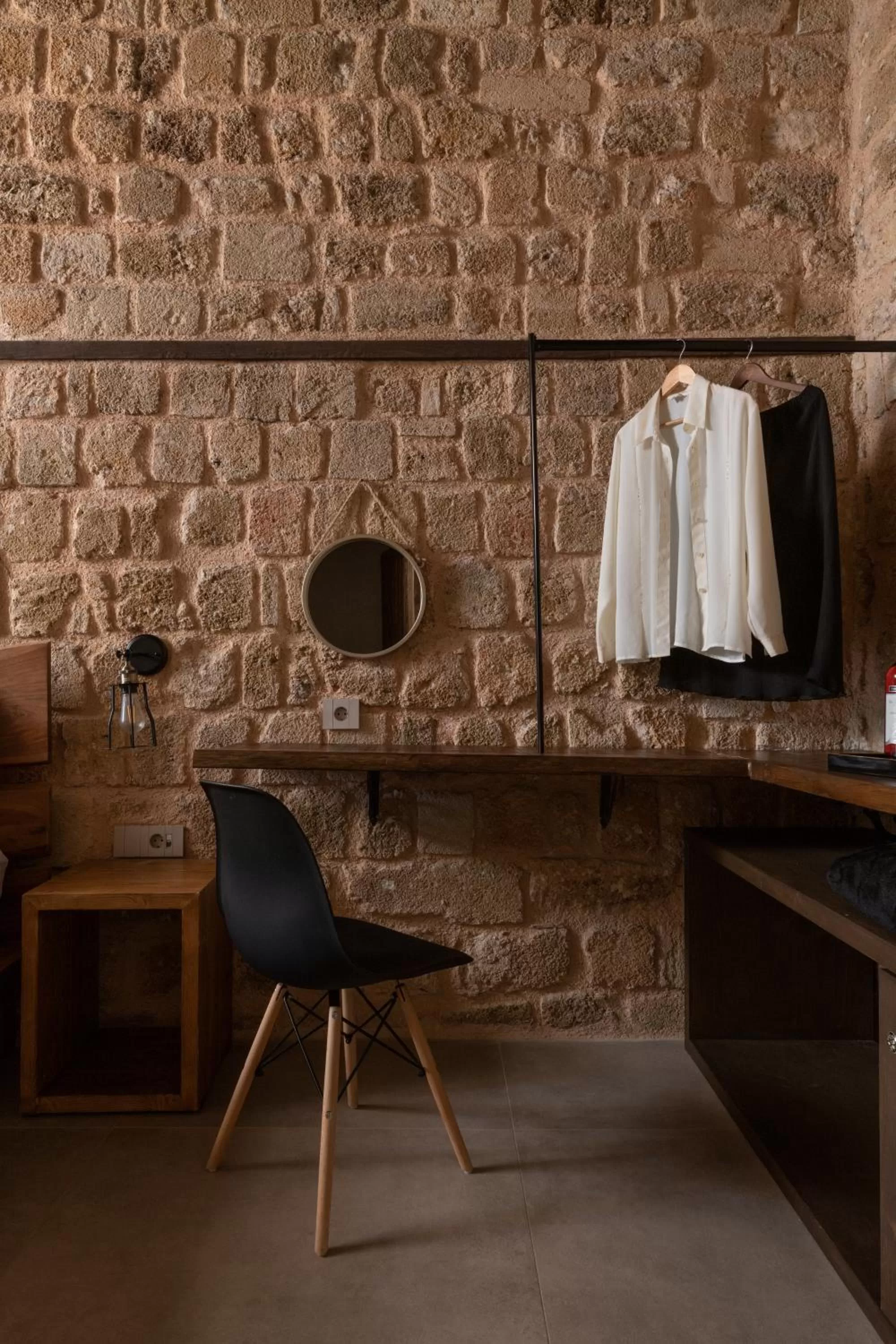 Coffee/tea facilities in Ancient Knights Luxury Suites