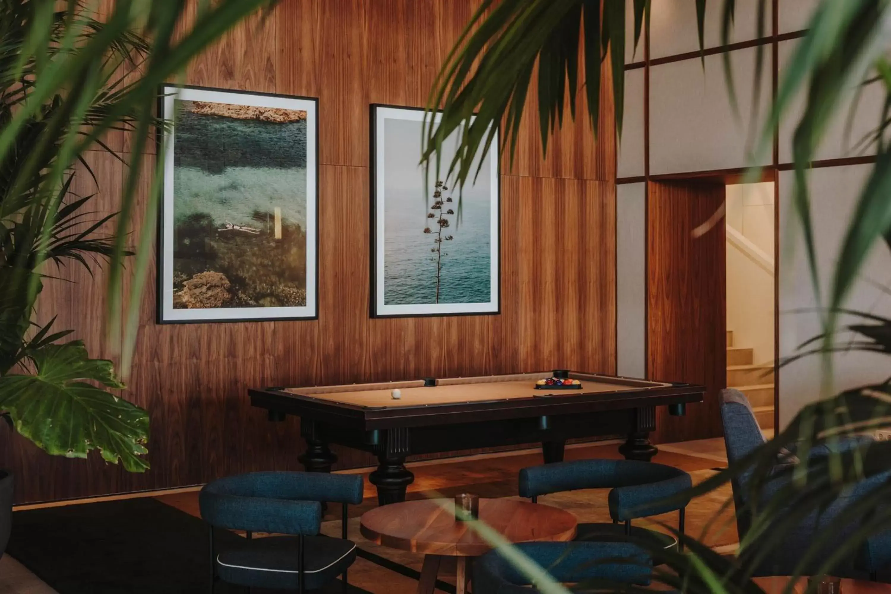 Lounge or bar, Billiards in Sabàtic Sitges Hotel, Autograph Collection