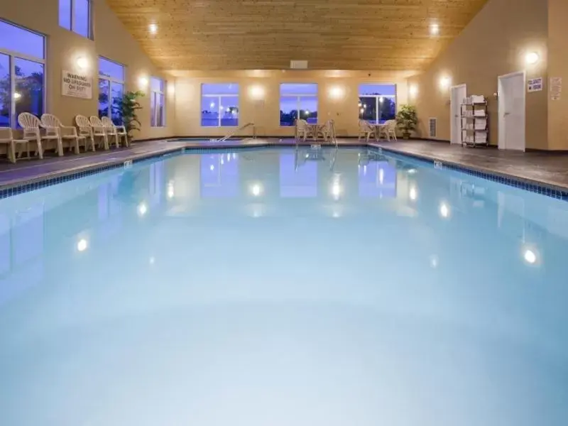 Pool view, Swimming Pool in GrandStay Hotel and Suites Parkers Prairie