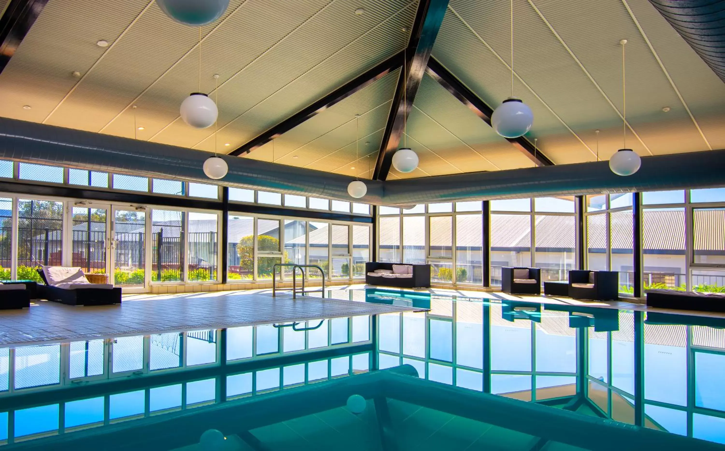 Swimming Pool in Rydges Horizons Snowy Mountains