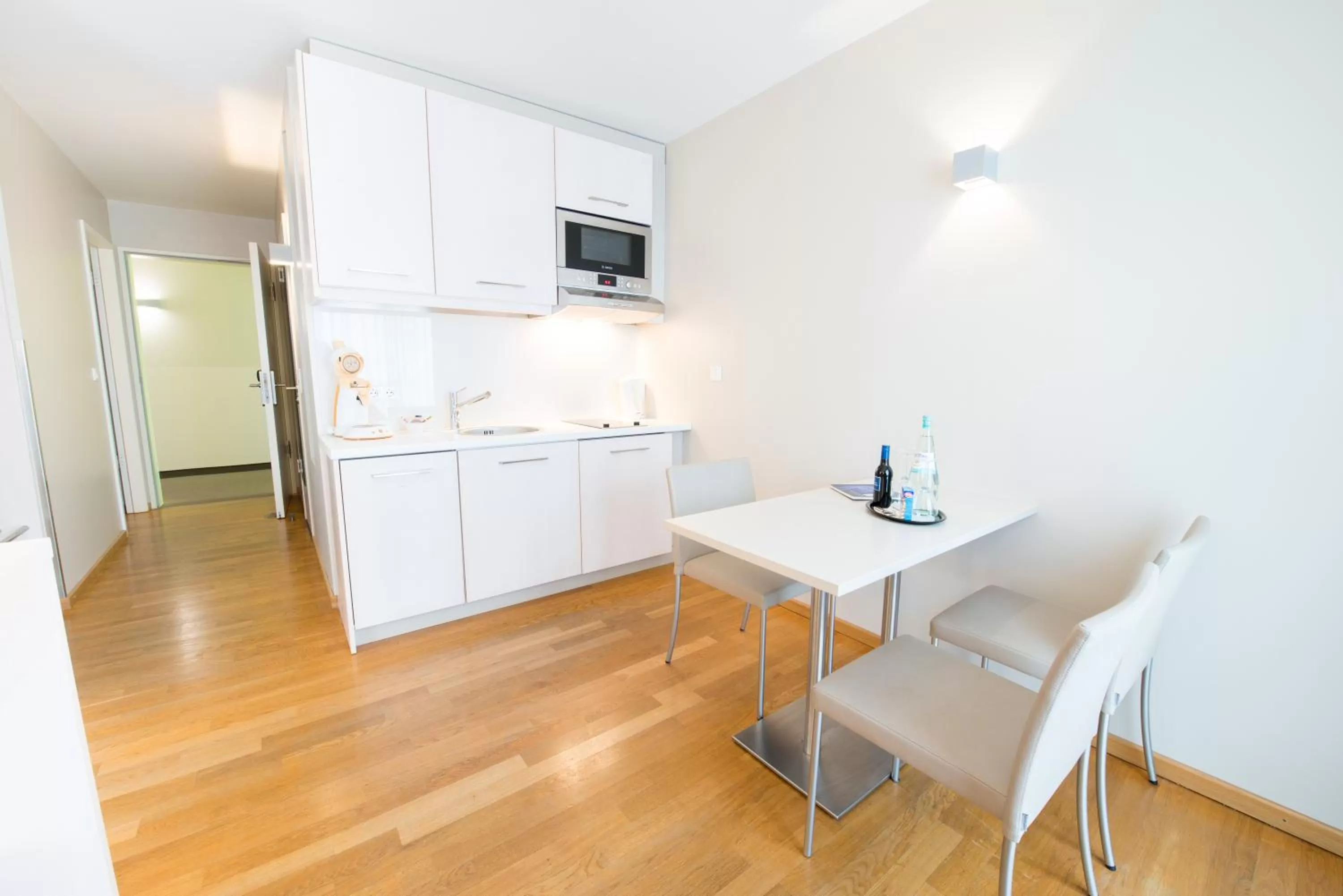 Coffee/tea facilities in Nymphe Strandhotel & Apartments