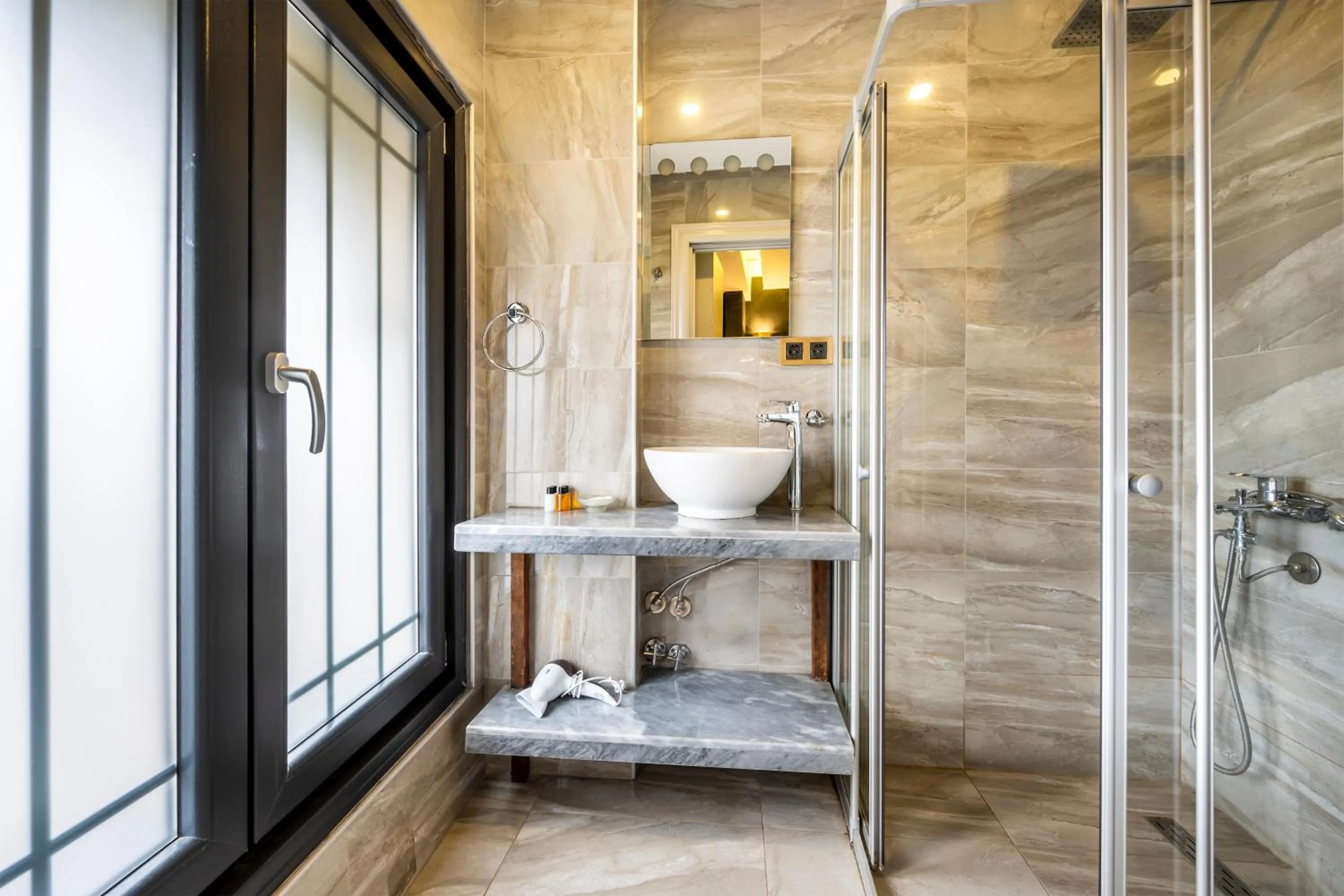 Bathroom in Golden Gate Hotel Topkapı