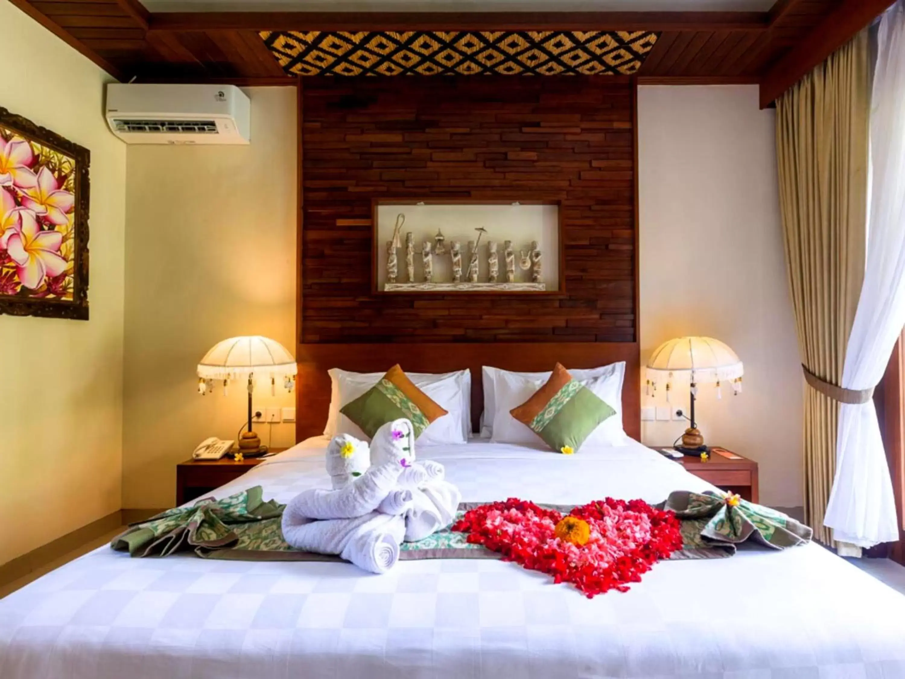 Bed in Awatara Boutique Resort Ubud