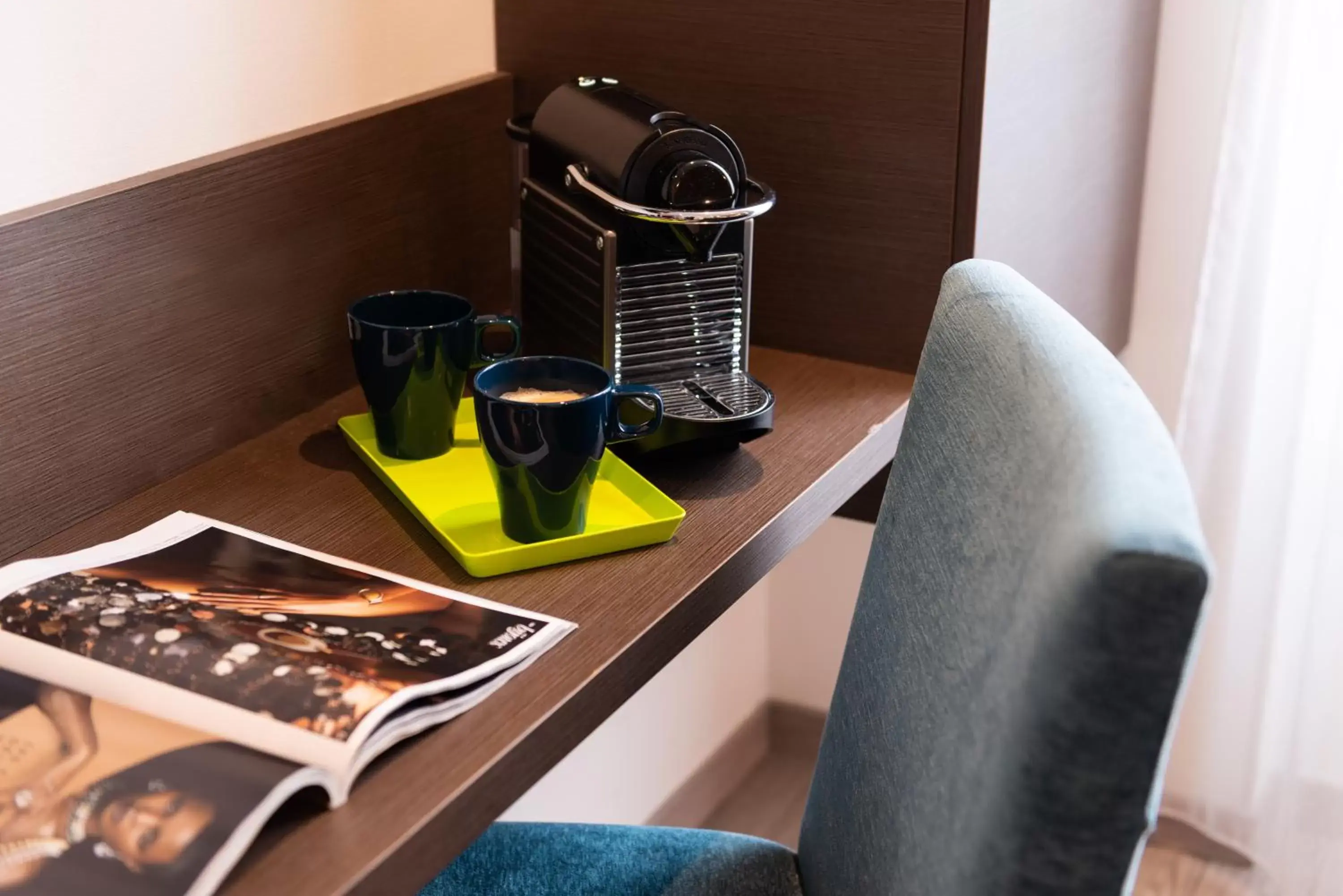 Coffee/tea facilities in Hotel Apolonia Paris Montmartre; Sure Hotel Collection by Best Western