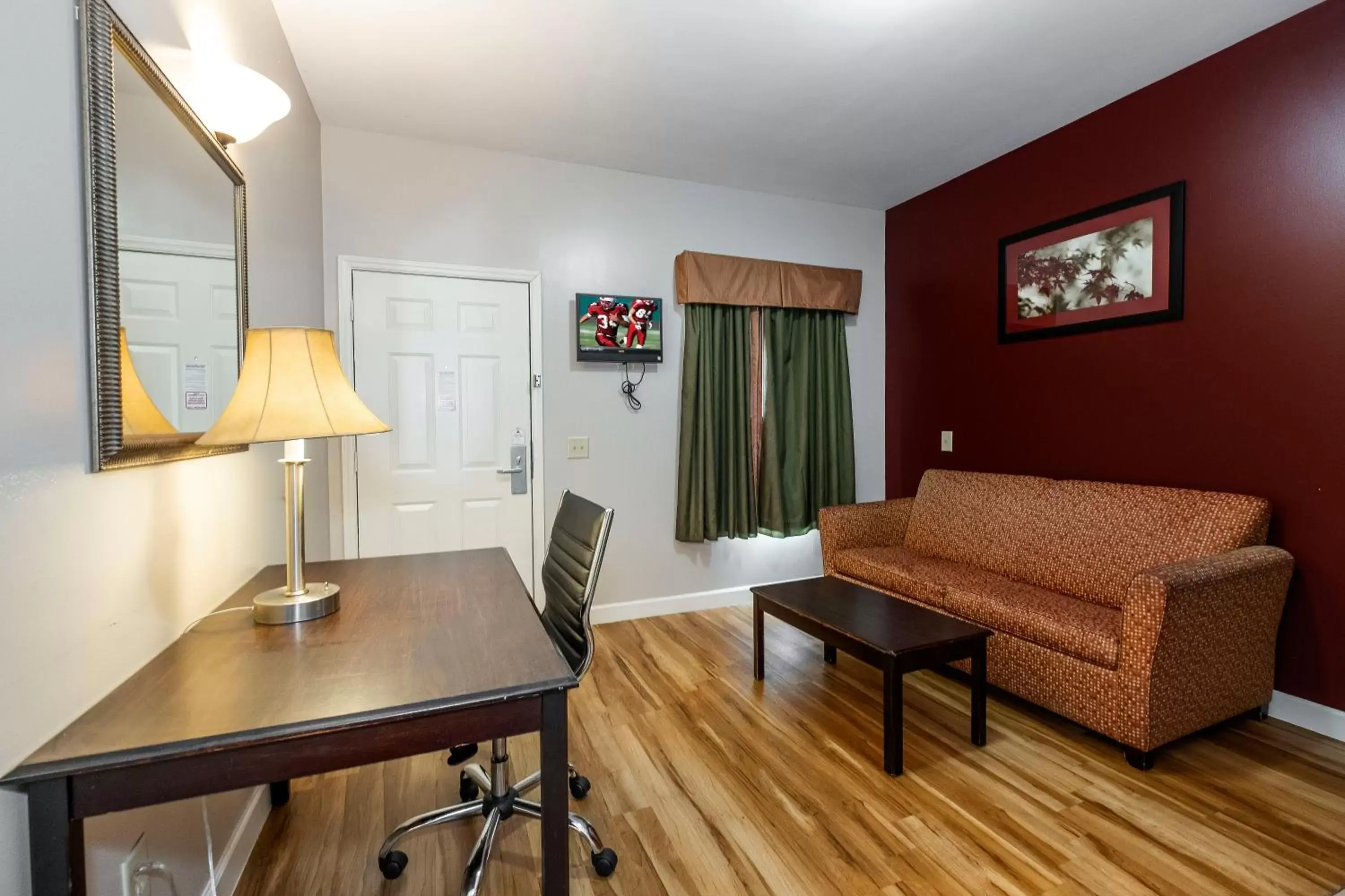 Bedroom, Seating Area in Red Roof Inn & Suites Wilson