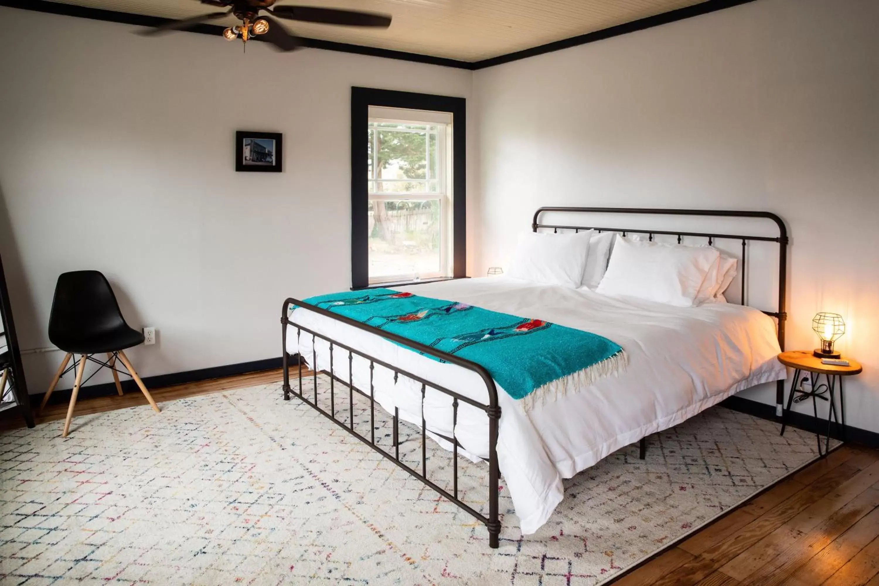 King Room in William Tell House King Room in William Tell House