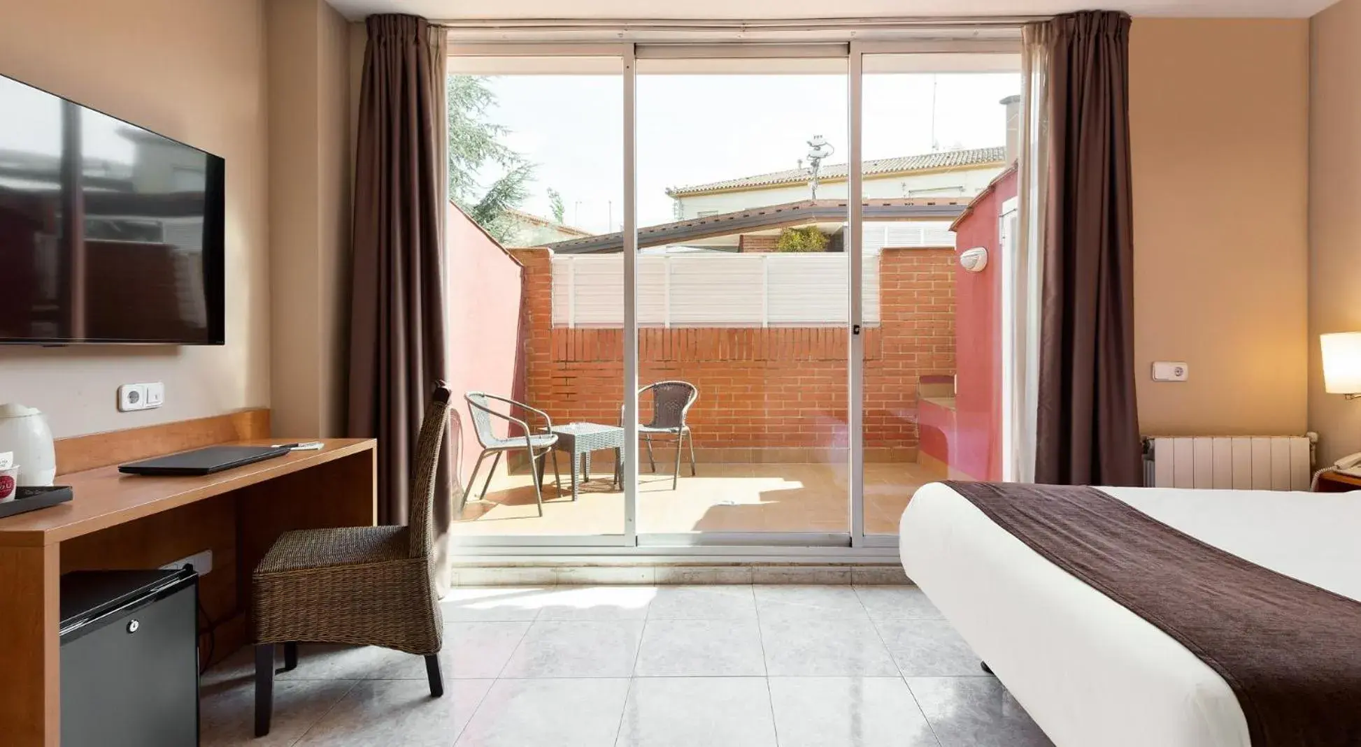 TV and multimedia, Bed in PARK SEDO Aparthotel TV and multimedia, Bed in PARK SEDO Aparthotel