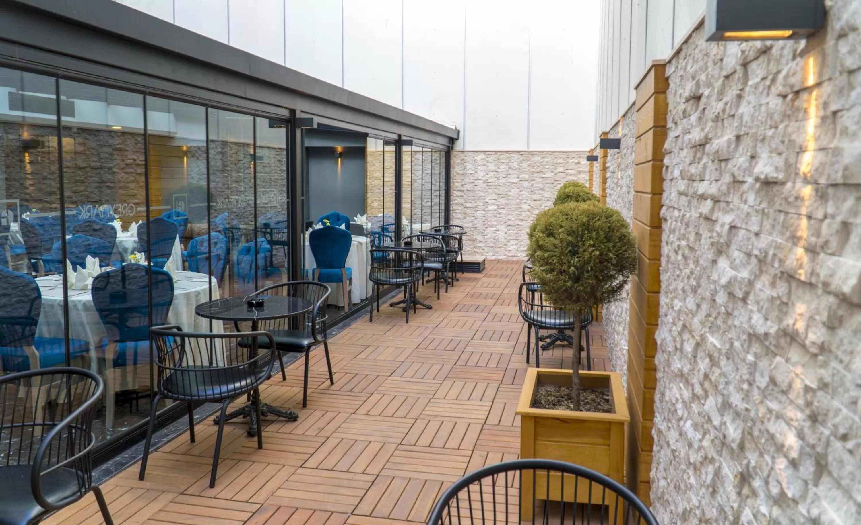 Balcony/Terrace in Greymark Hotel