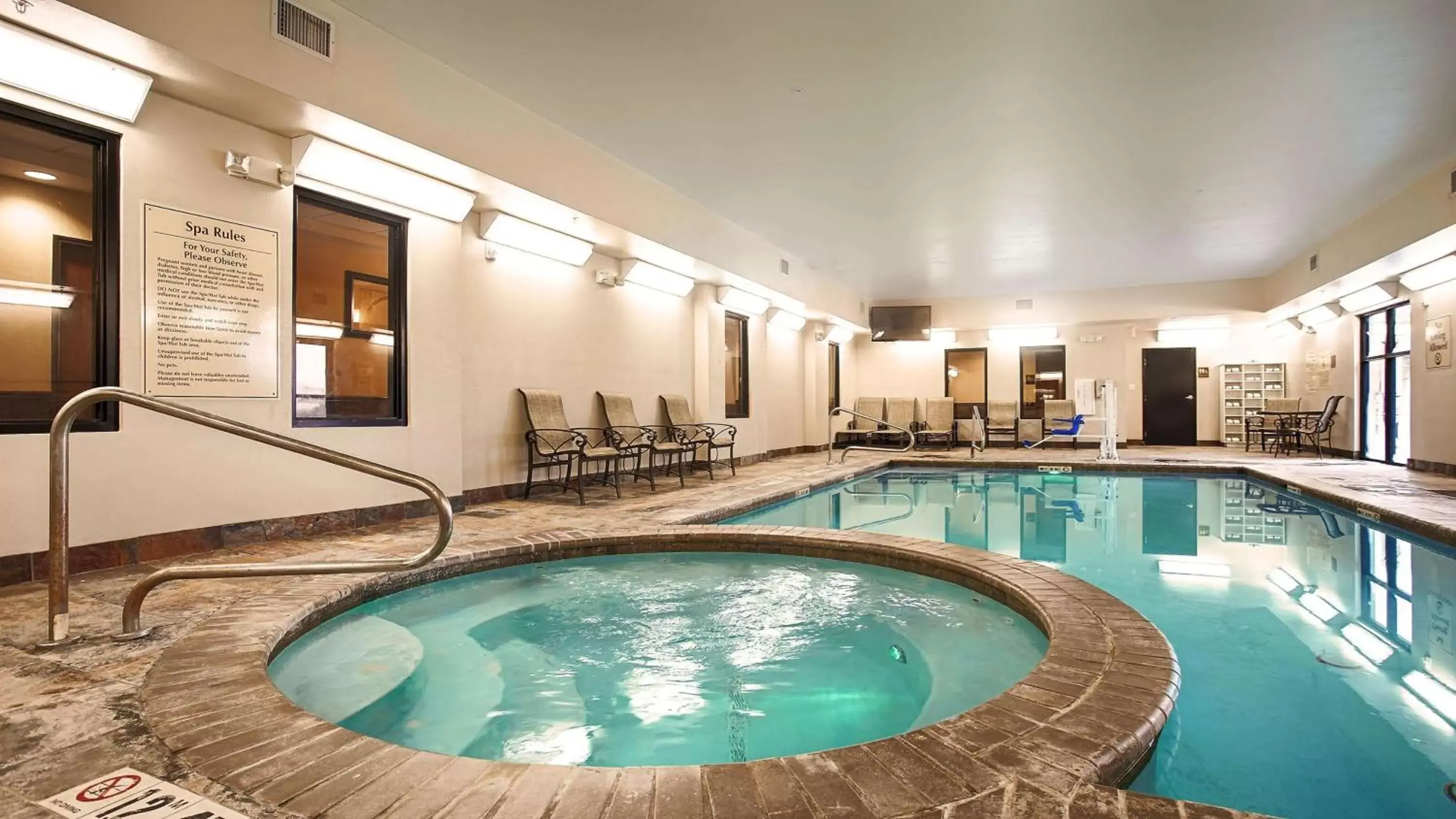 On site, Swimming Pool in Best Western Plus DeSoto Inn & Suites