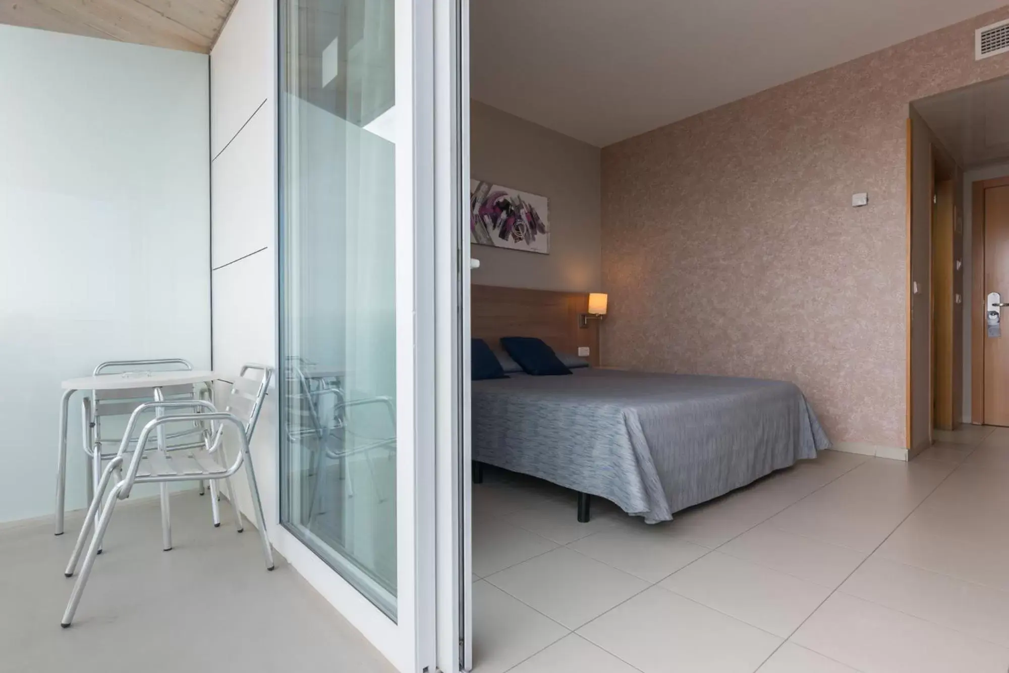 Bedroom, Bed in Hotel Lodomar Spa & Talasoterapia Bedroom, Bed in Hotel Lodomar Spa & Talasoterapia