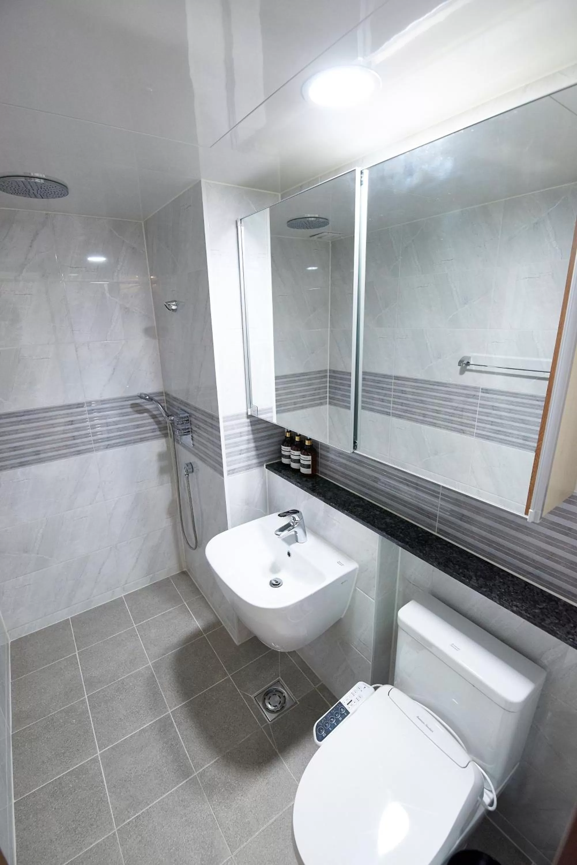 Bathroom in The Port Hotel Busan