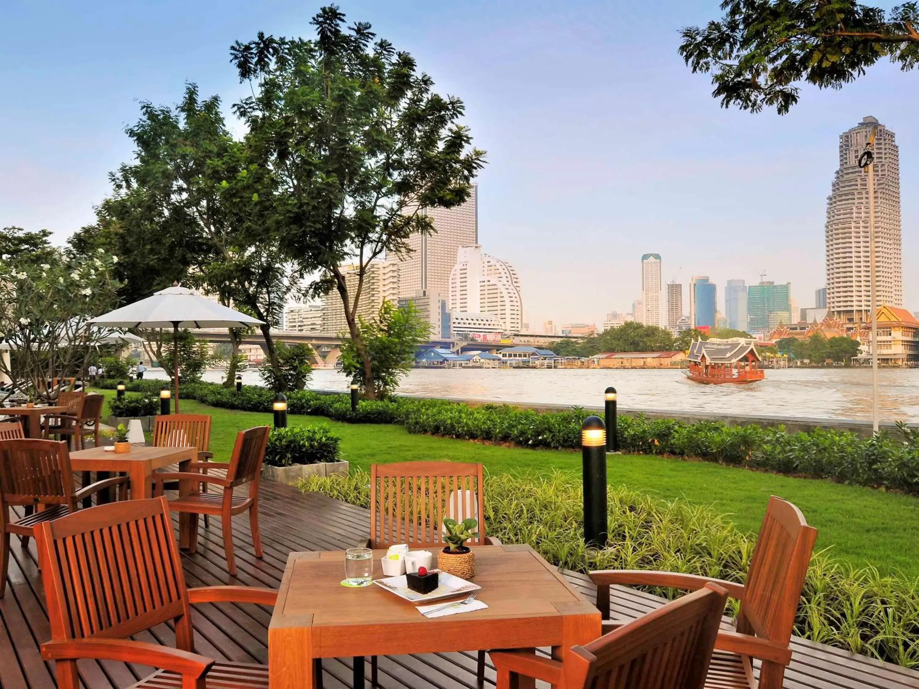 Other, Restaurant/Places to Eat in Ibis Bangkok Riverside