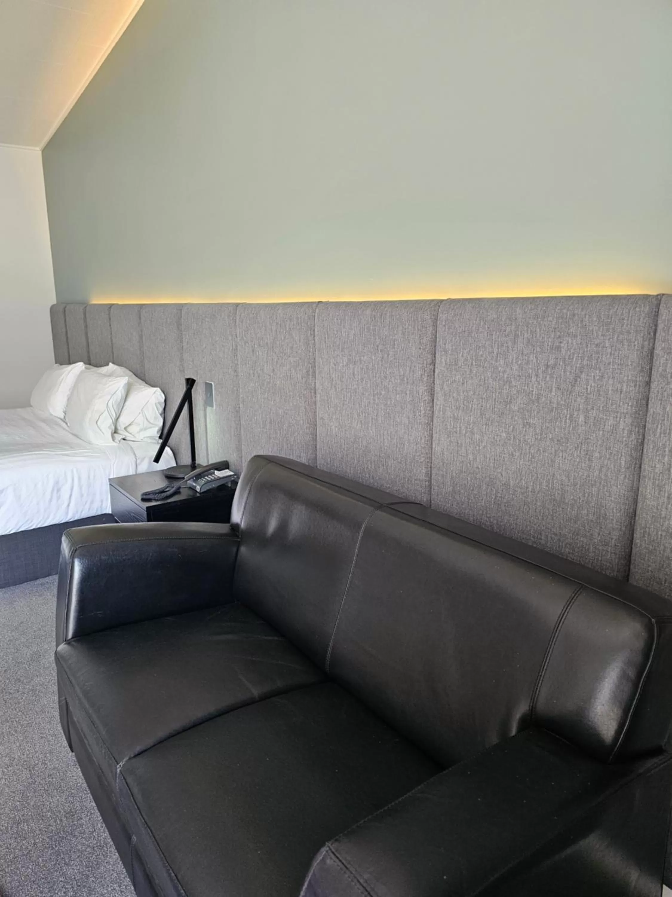 Seating area in The Avenue