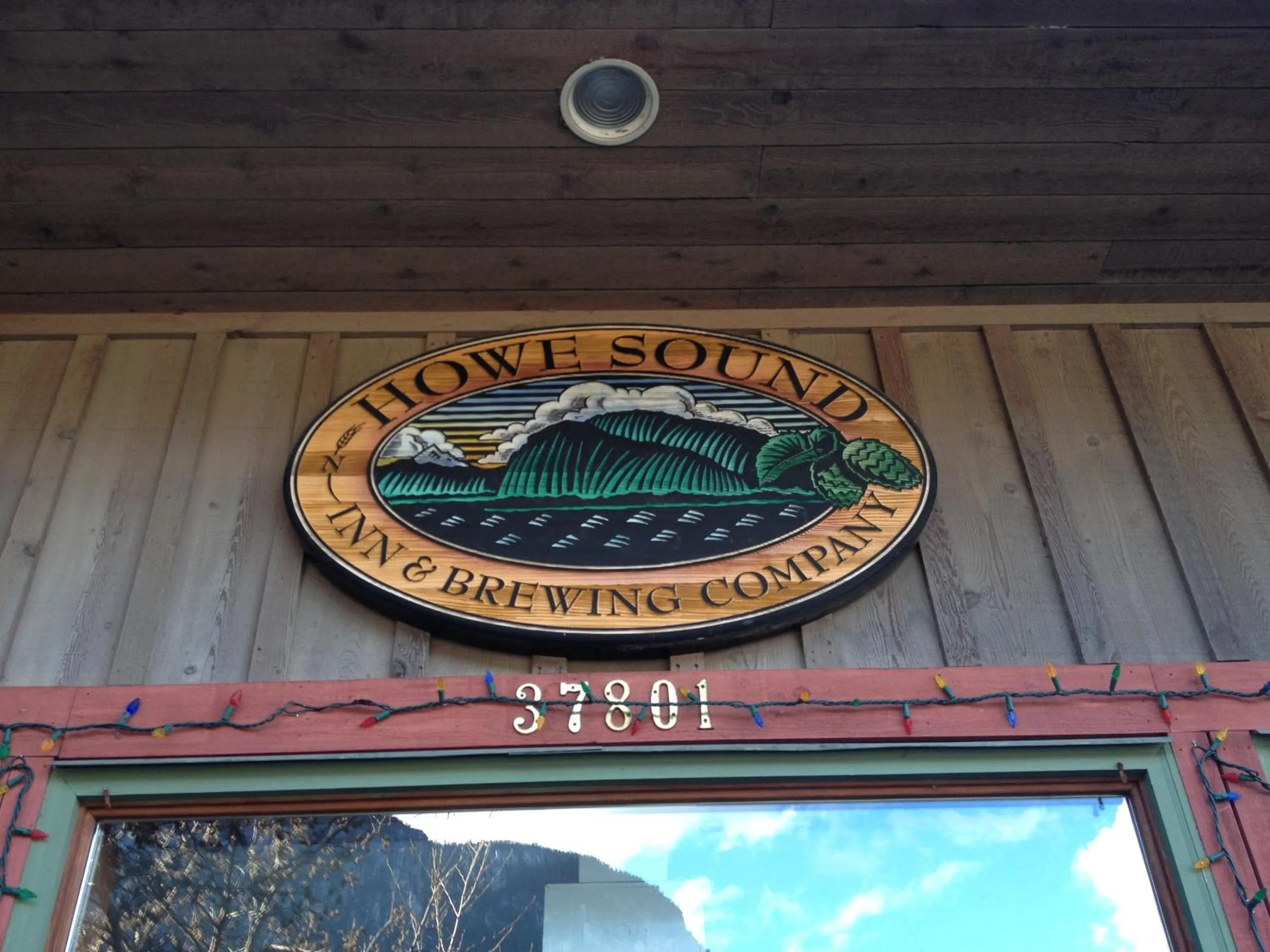 Facade/entrance in Howe Sound Inn & Brewing Company