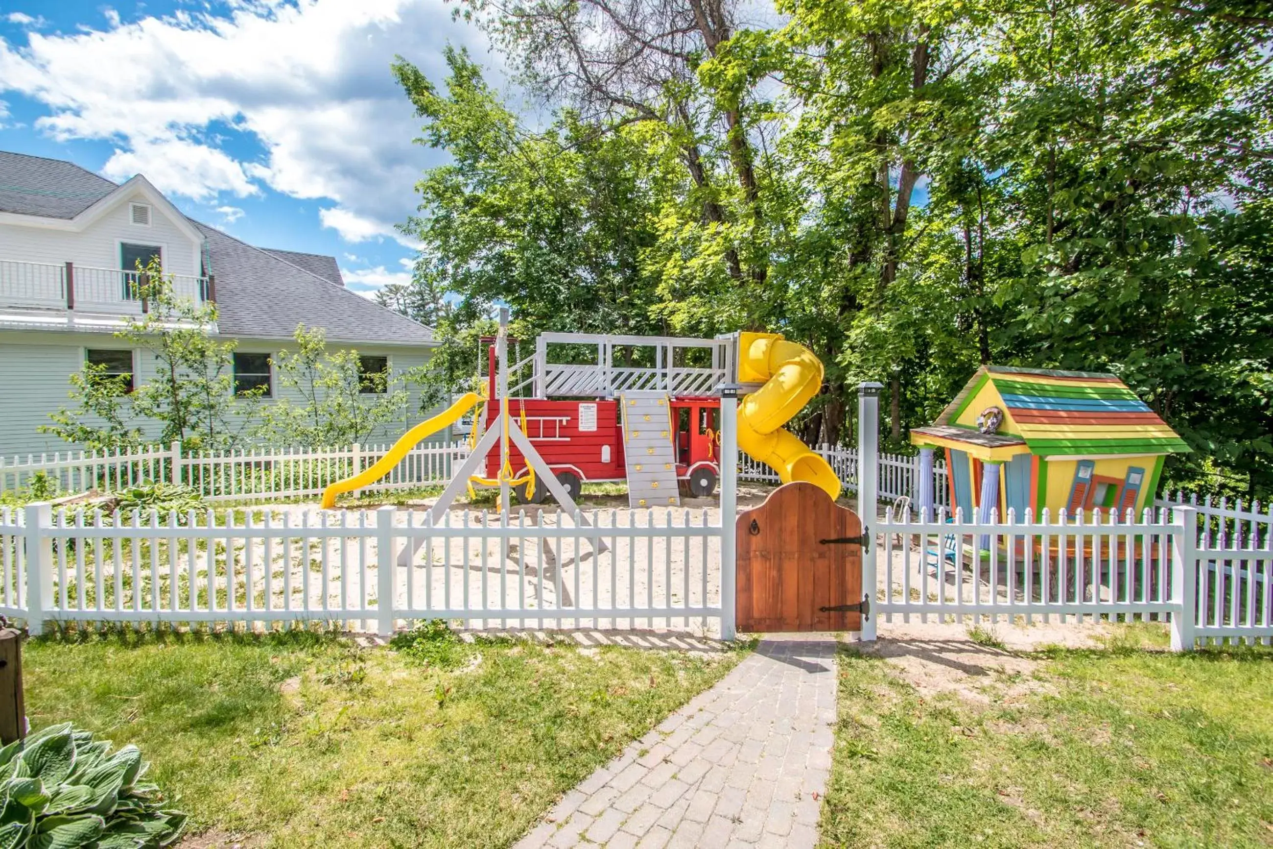 Children play ground, Children's Play Area in Adventure Suites