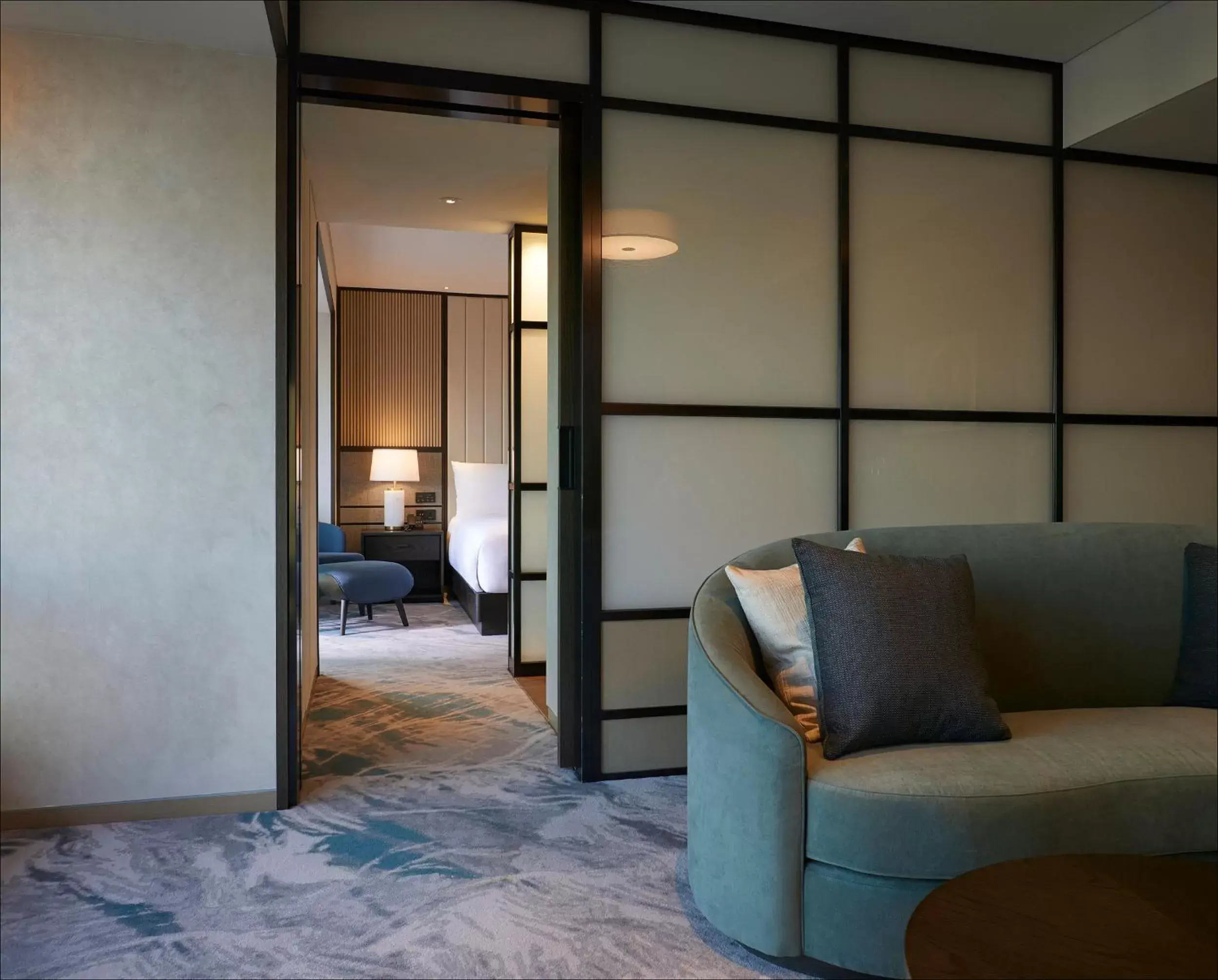 Bedroom, Seating Area in Grand InterContinental Seoul Parnas, an IHG Hotel