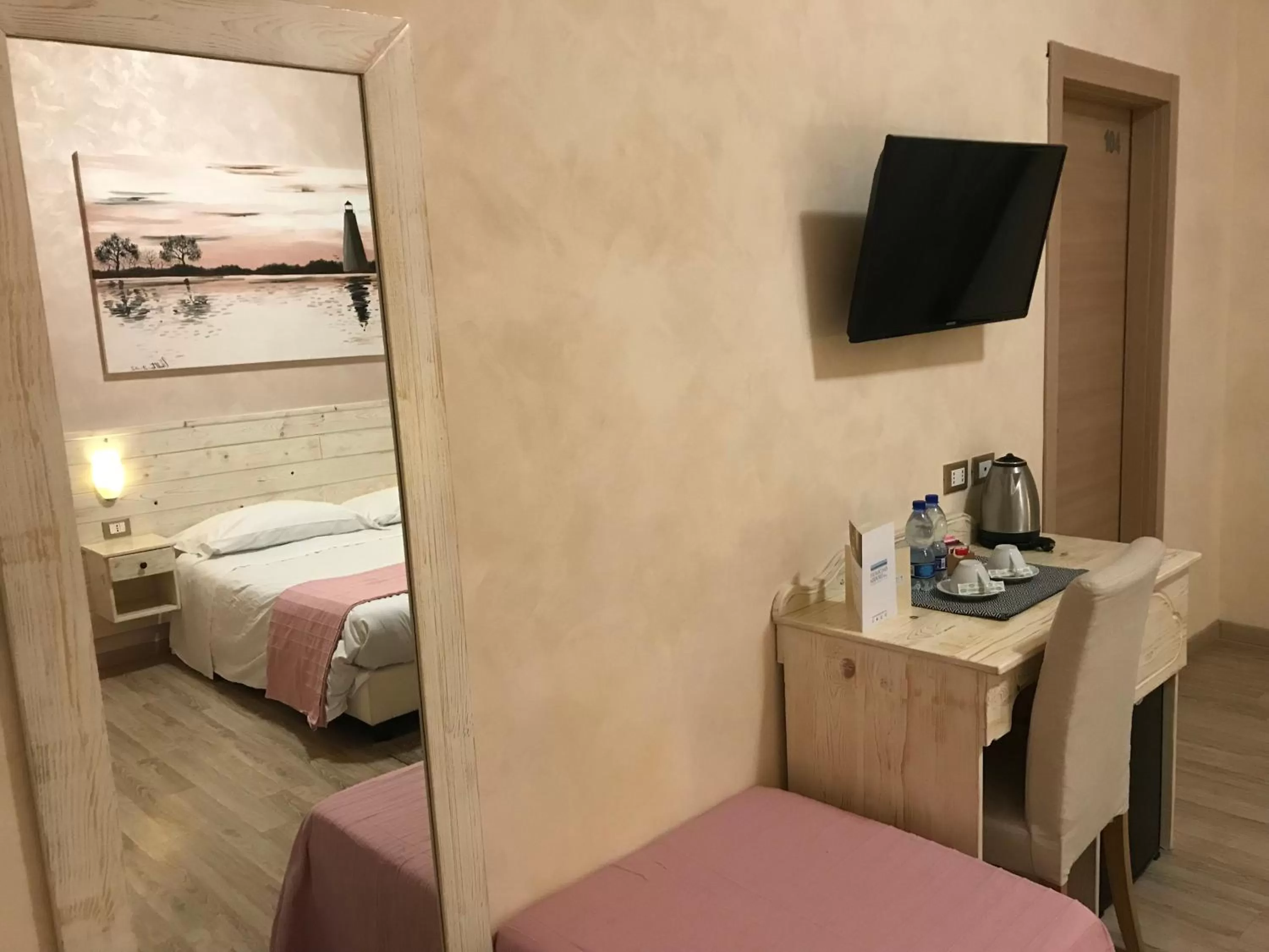 Bed in Fiumicino Airport B&B Deluxe
