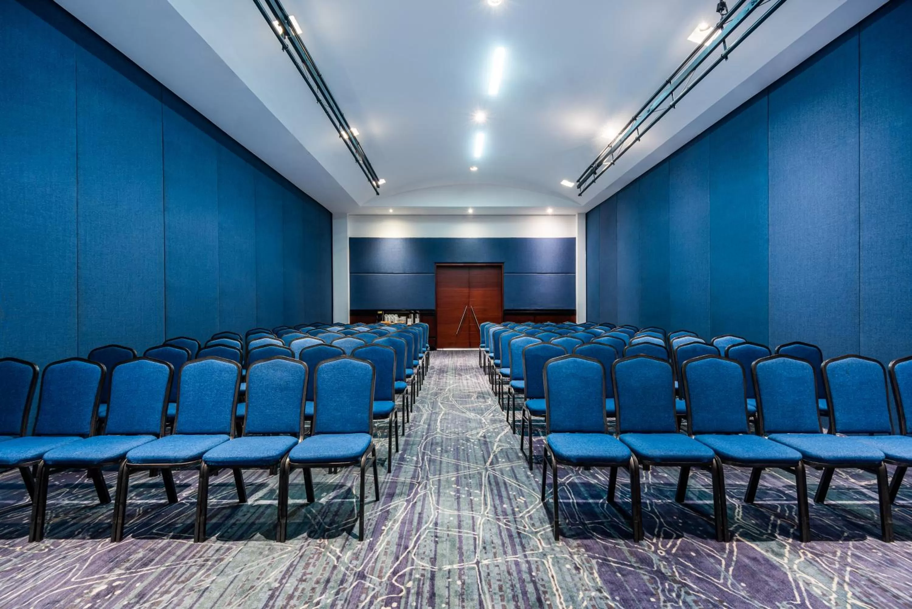 Business facilities in Cosmos 100 Hotel & Centro de Convenciones - Hoteles Cosmos