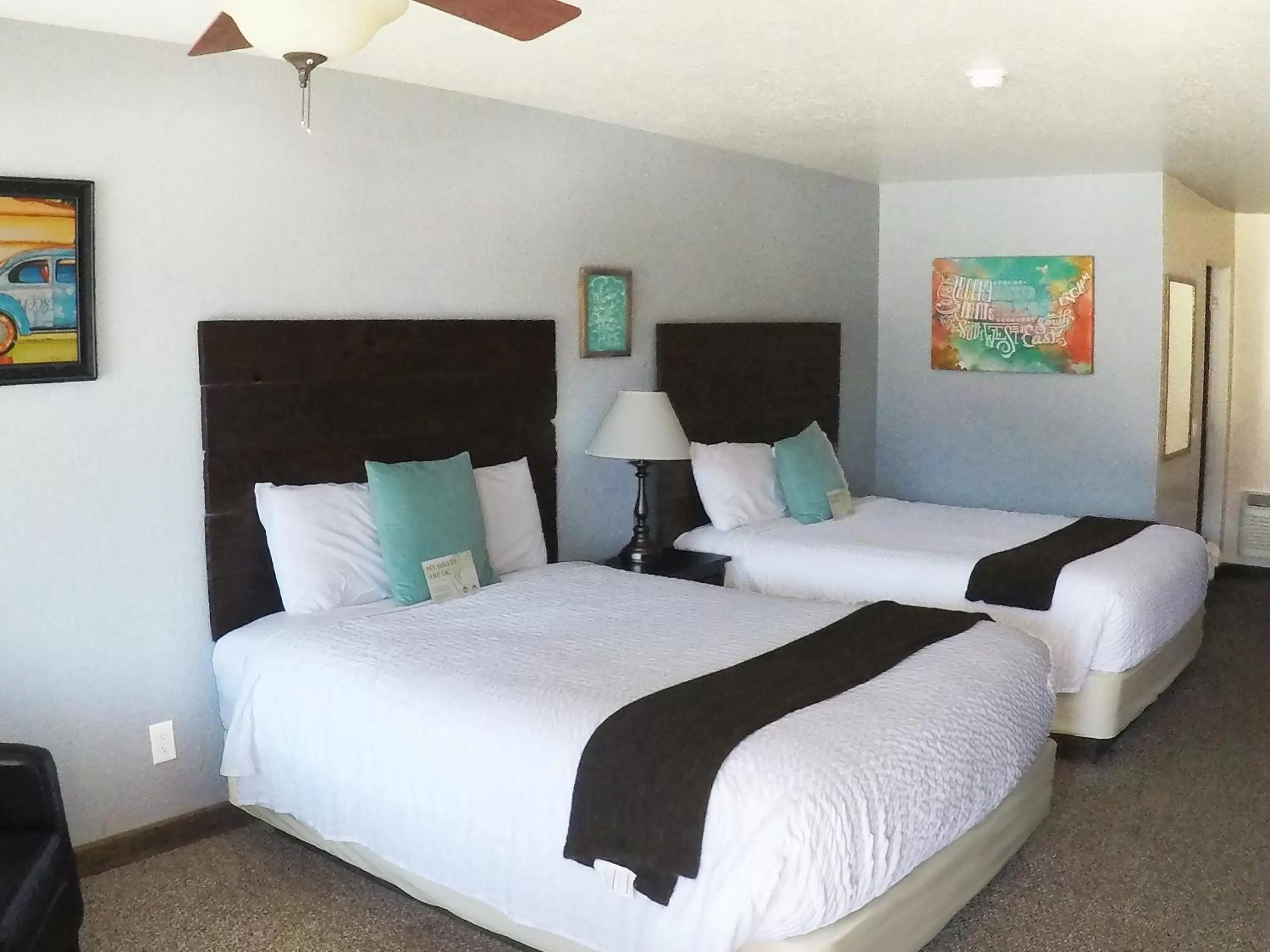 Bed in Mountain View Lodge