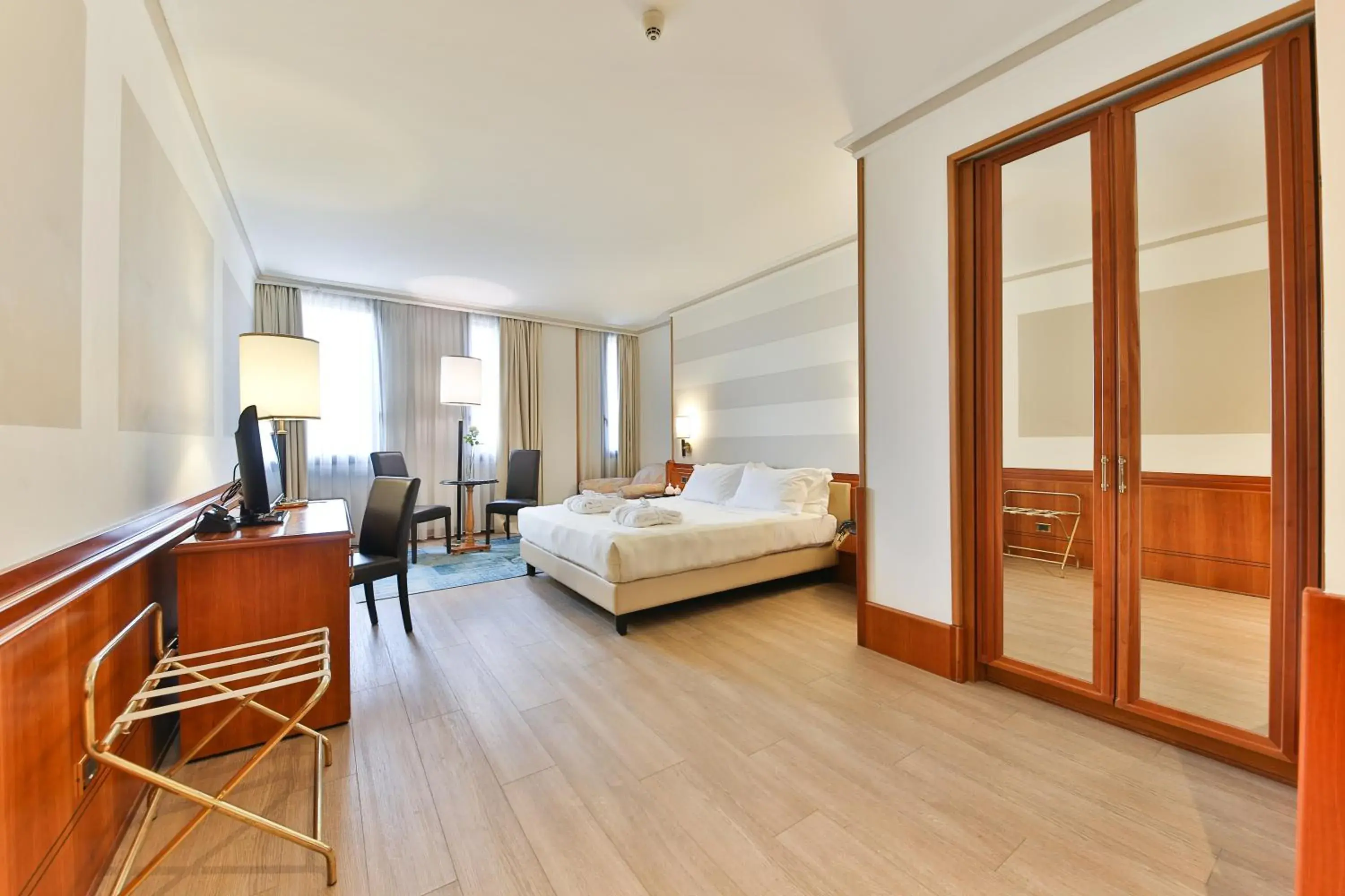 Photo of the whole room, Bed in Hotel Leon d'Oro Photo of the whole room, Bed in Hotel Leon d'Oro