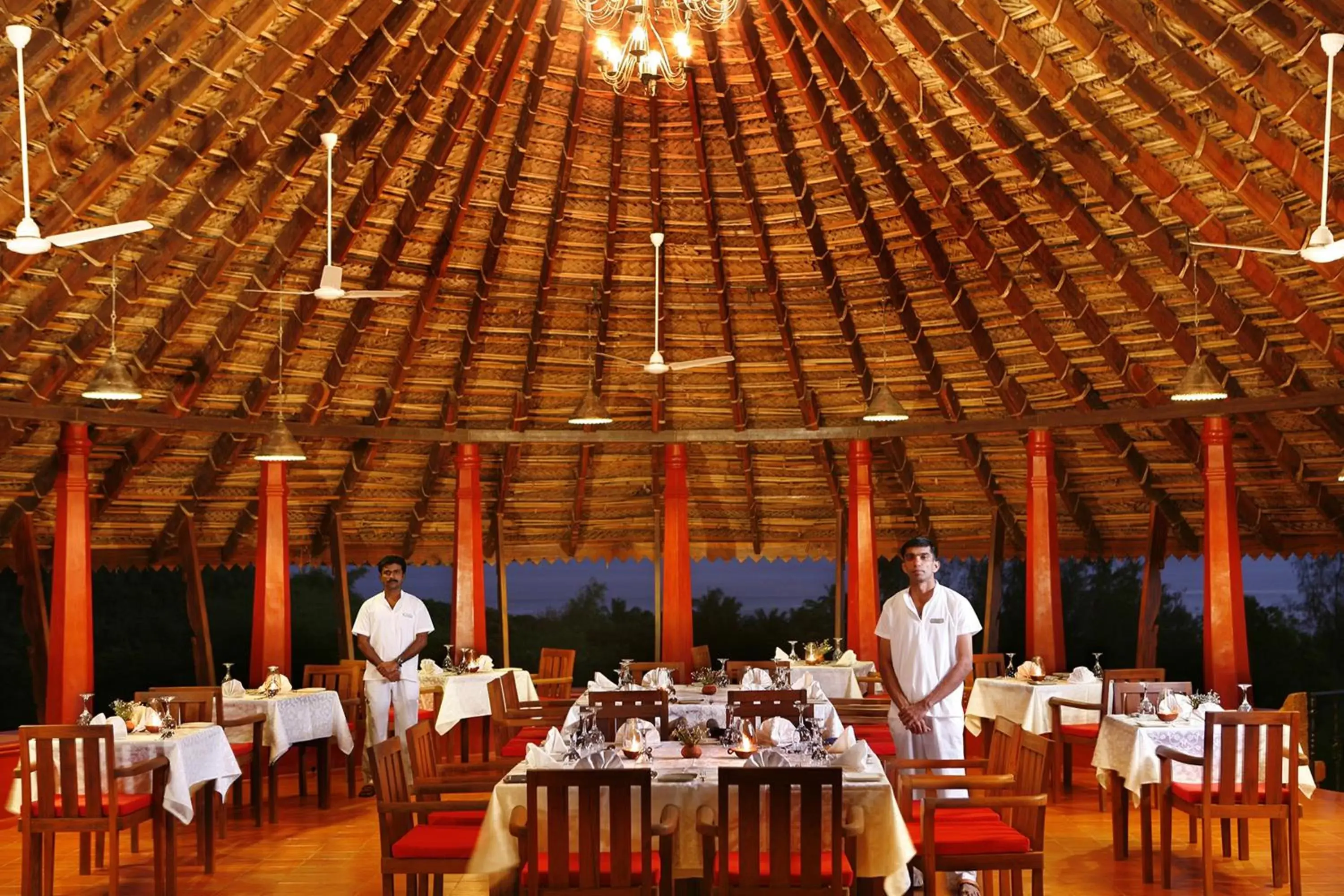 Restaurant/Places to Eat in SwaSwara Gokarna - CGH Earth