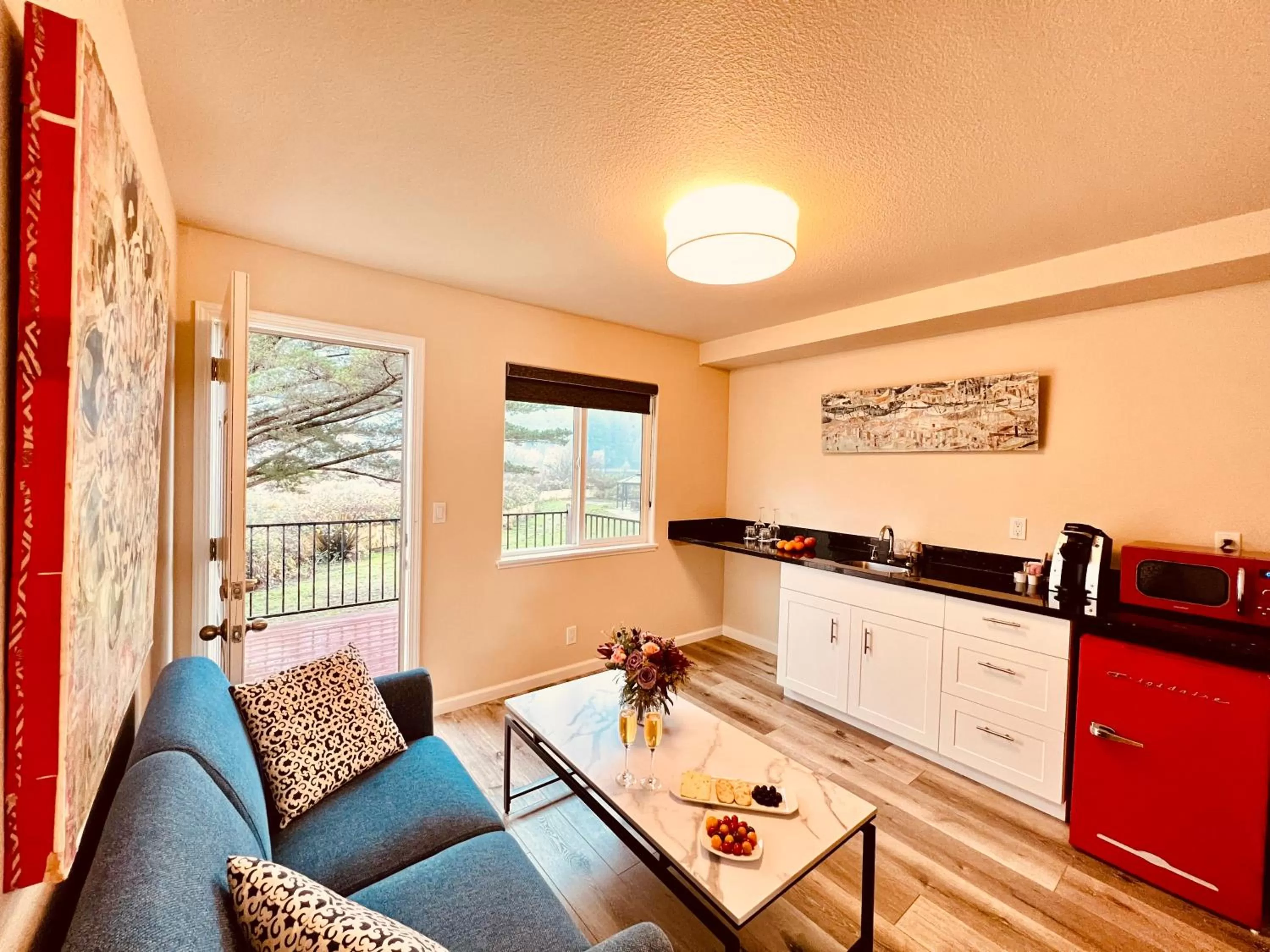 Seating area in West Sonoma Inn & Spa
