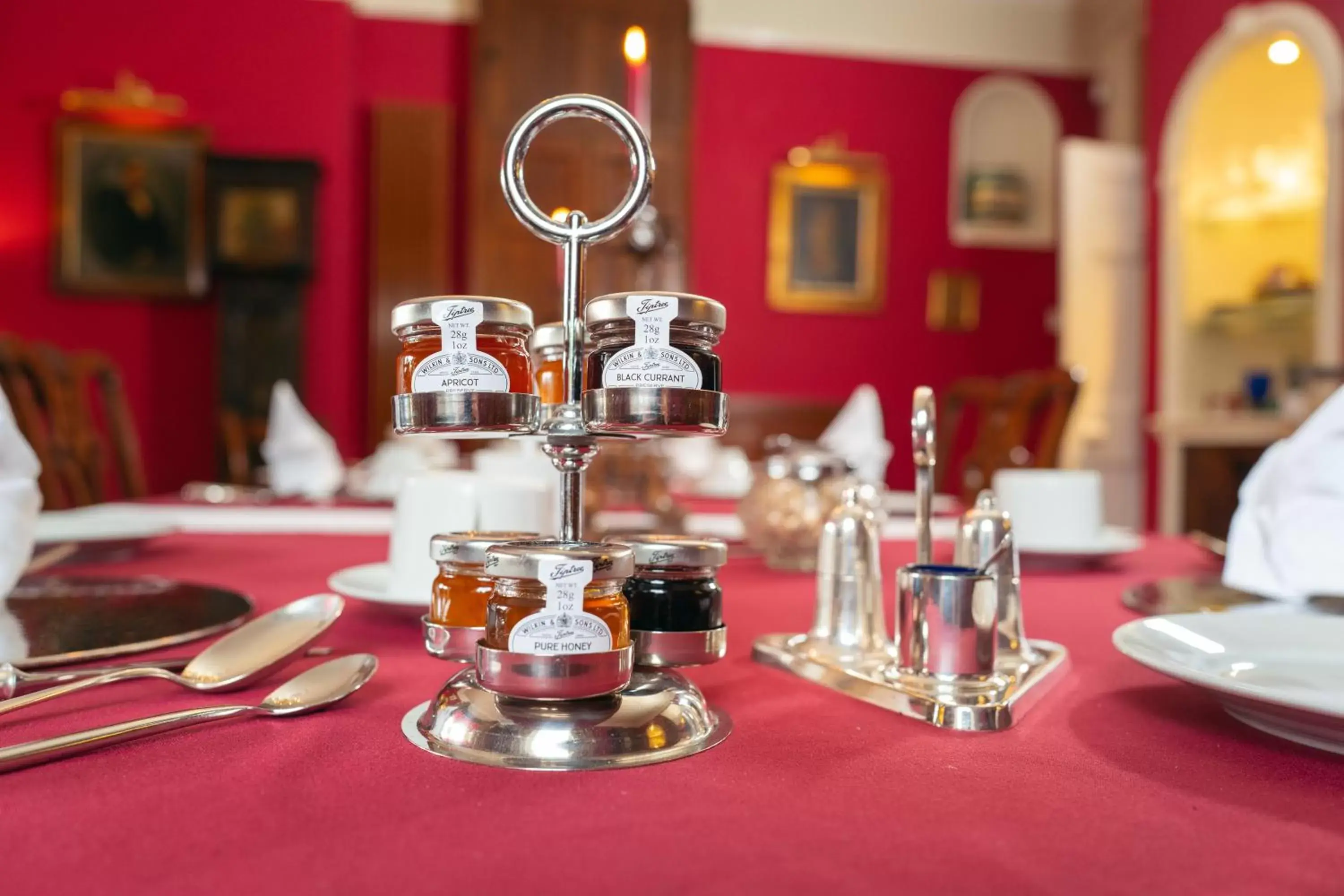 Coffee/tea facilities, Restaurant/Places to Eat in Grosvenor Villa