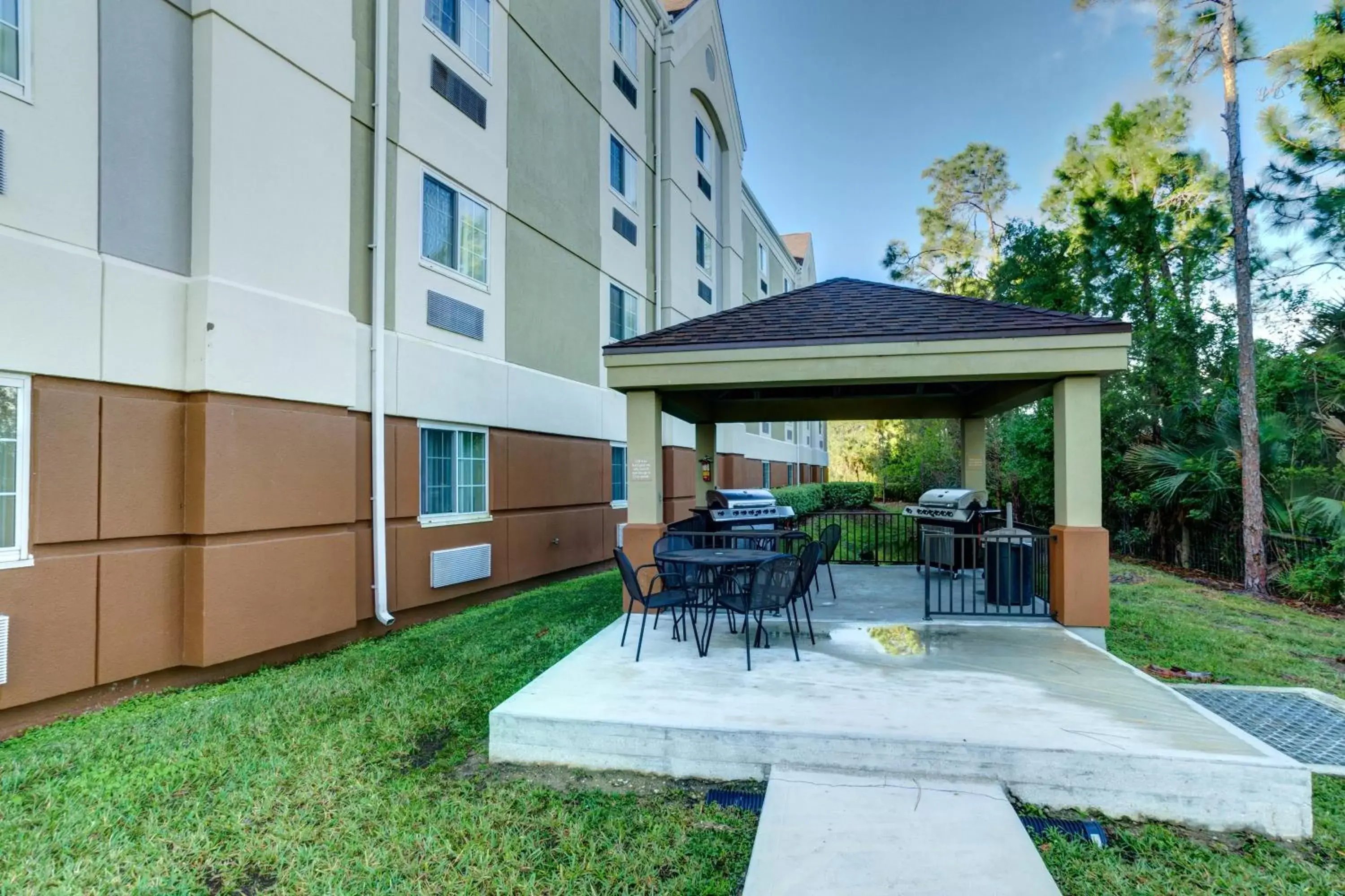 Lobby or reception in Candlewood Suites Fort Myers Interstate 75, an IHG Hotel