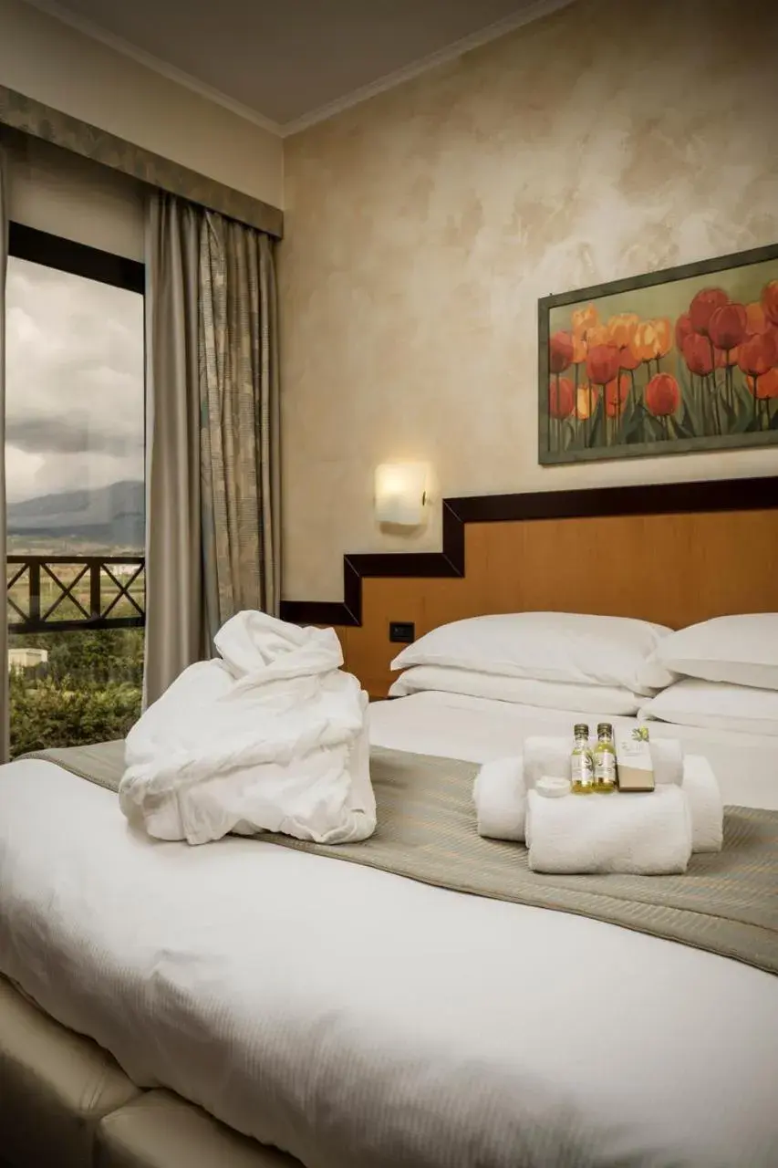 Bedroom, Bed in Hotel Olimpia