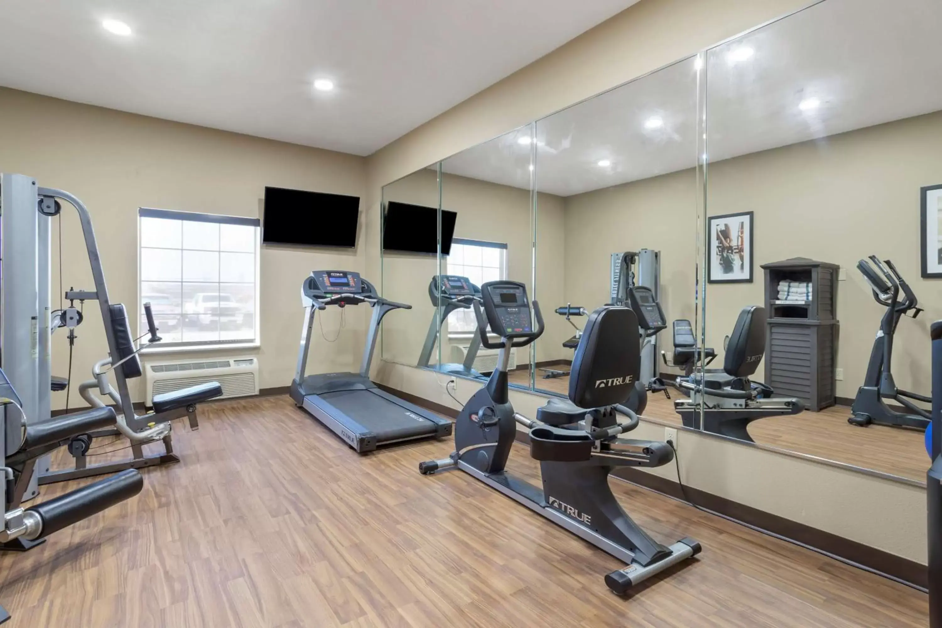 Spa and wellness centre/facilities, Fitness Center/Facilities in Best Western Texas City