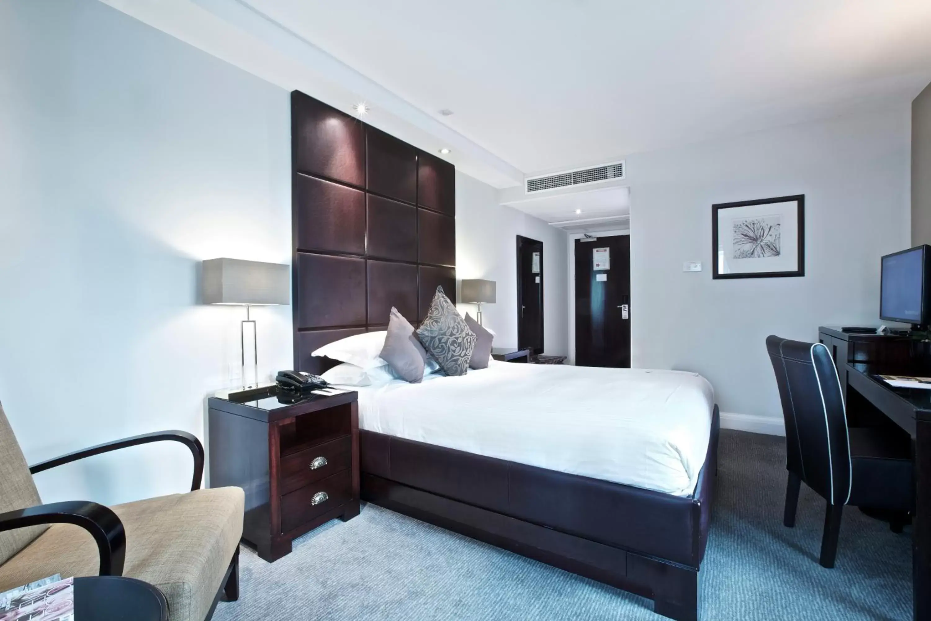 Bed in Millennium & Copthorne Hotels at Chelsea Football Club