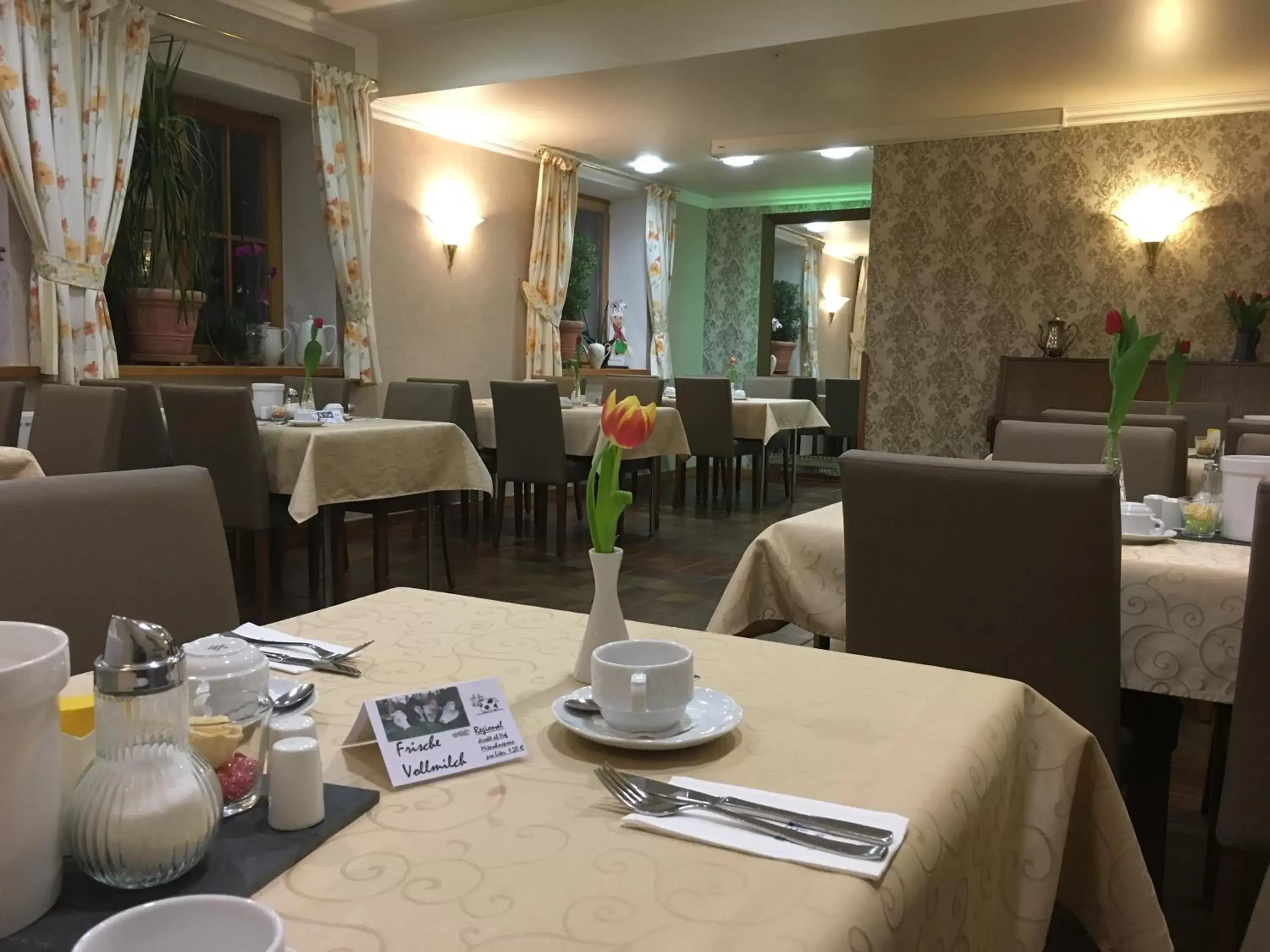 Buffet breakfast, Restaurant/Places to Eat in AKZENT Hotel Landgasthof Murrer