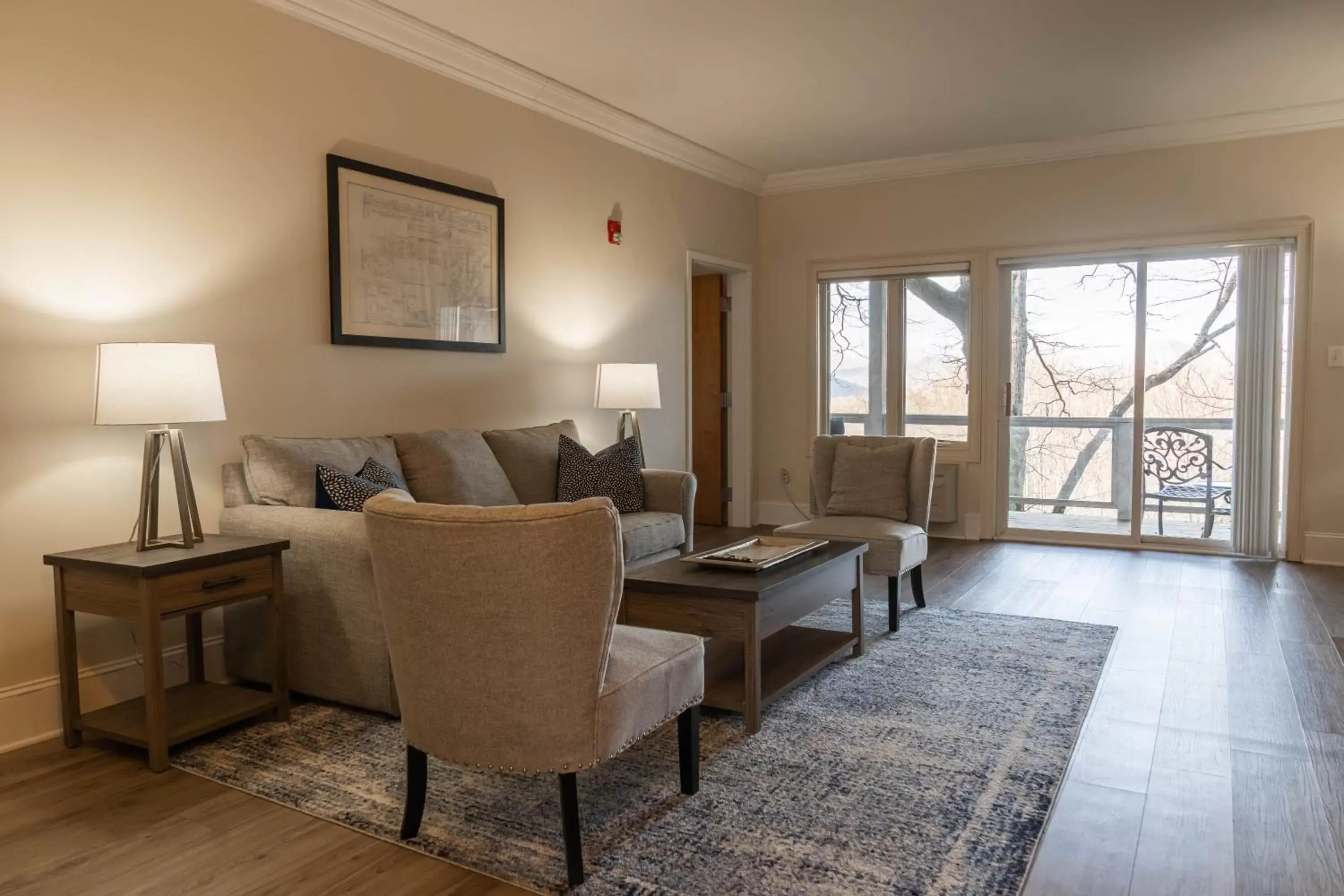 Seating Area in Inn at Crestwood