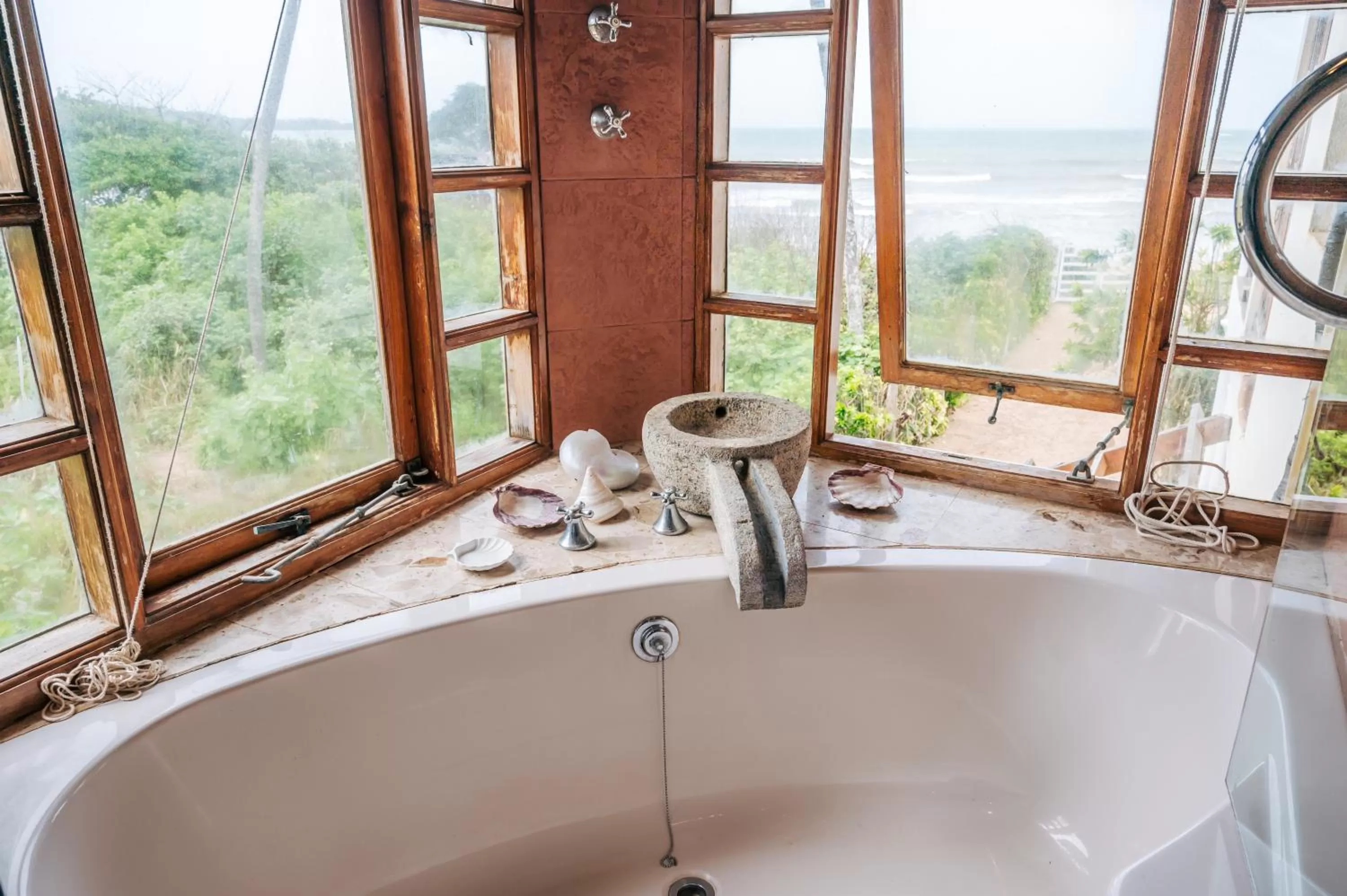 Sānti Beach House with pool & beach