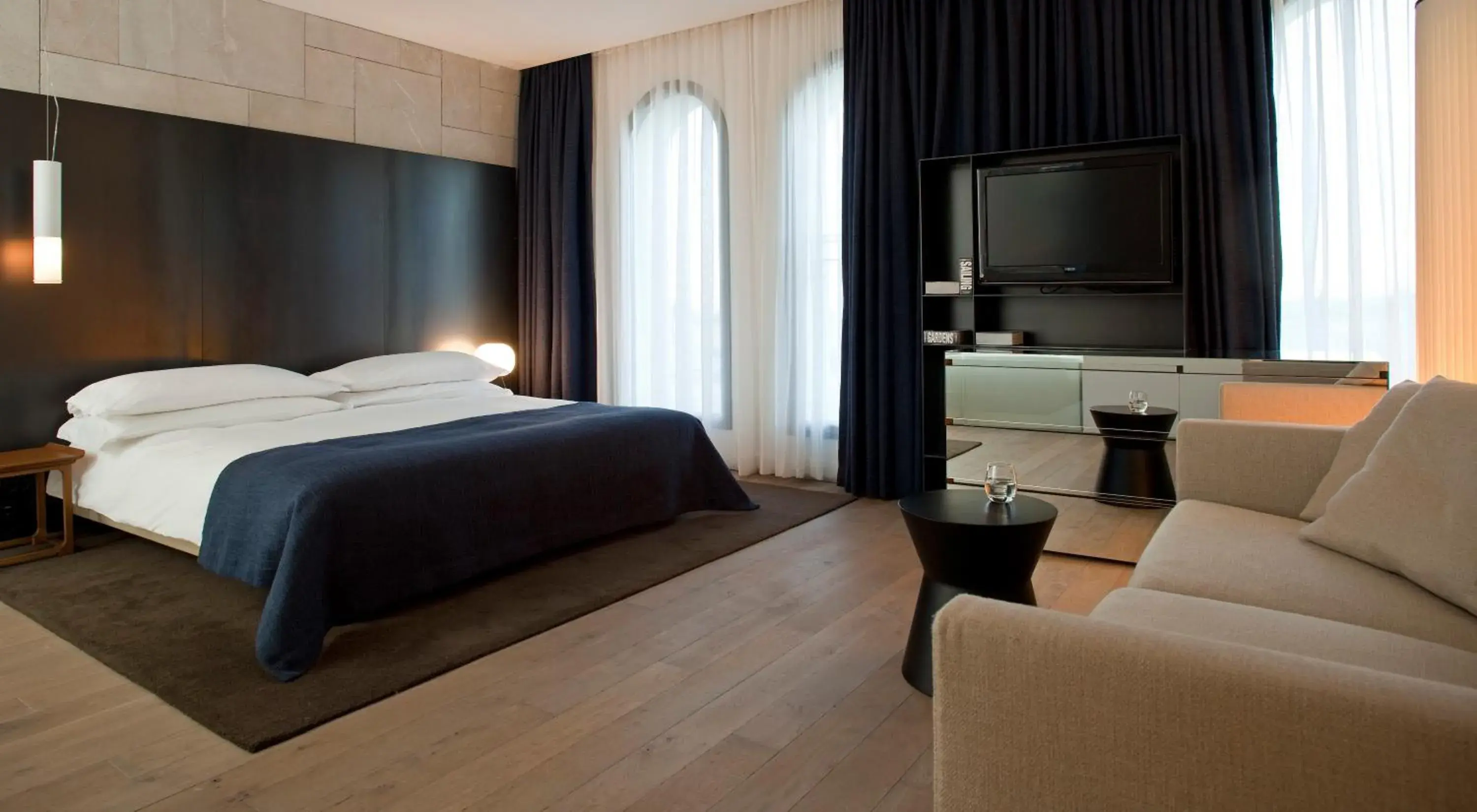 Bedroom, Bed in Mamilla Hotel