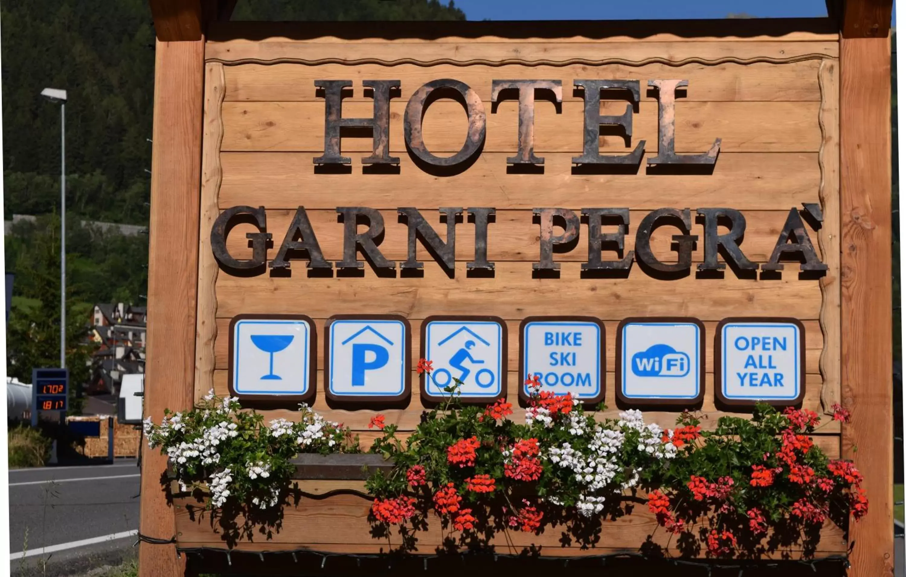 Logo/Certificate/Sign in Hotel Garni Pegrà