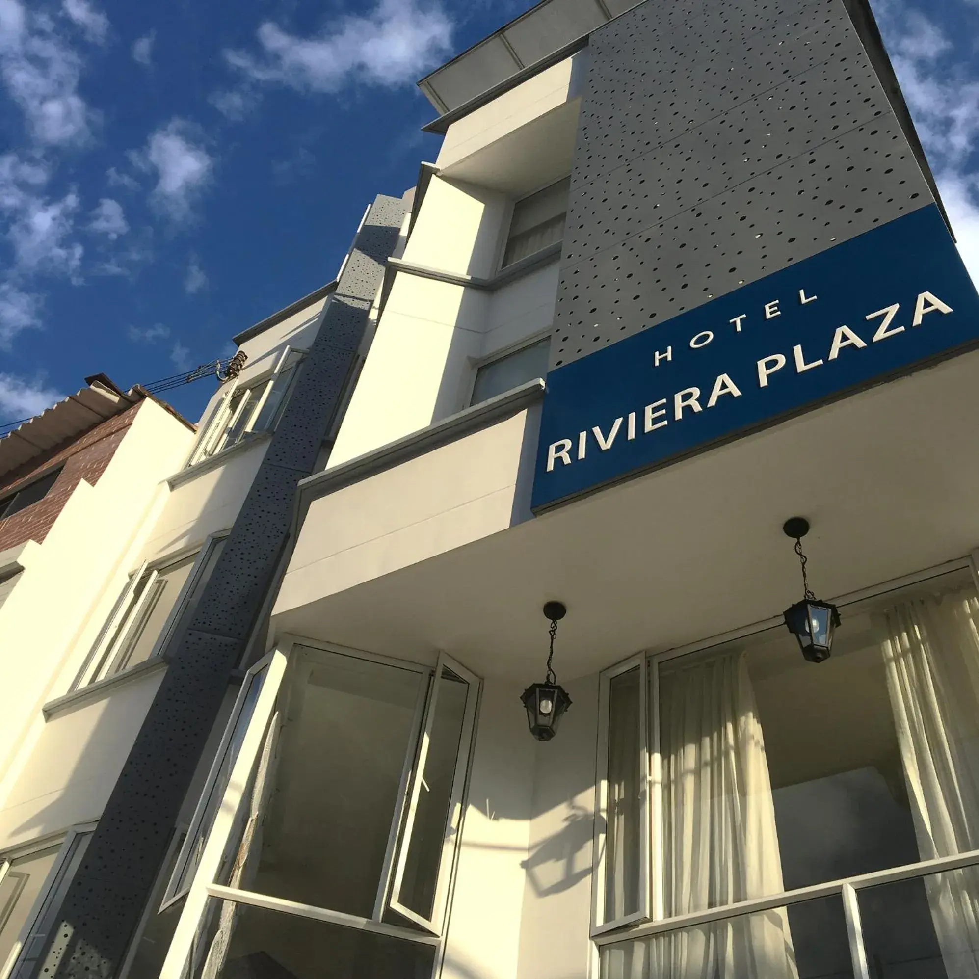 Property building in Hotel Riviera Plaza