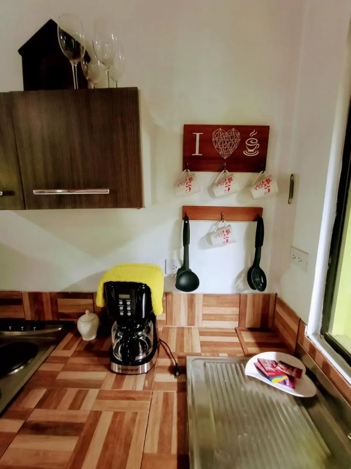Kitchen/Kitchenette in Nirvana Apartament Hostal